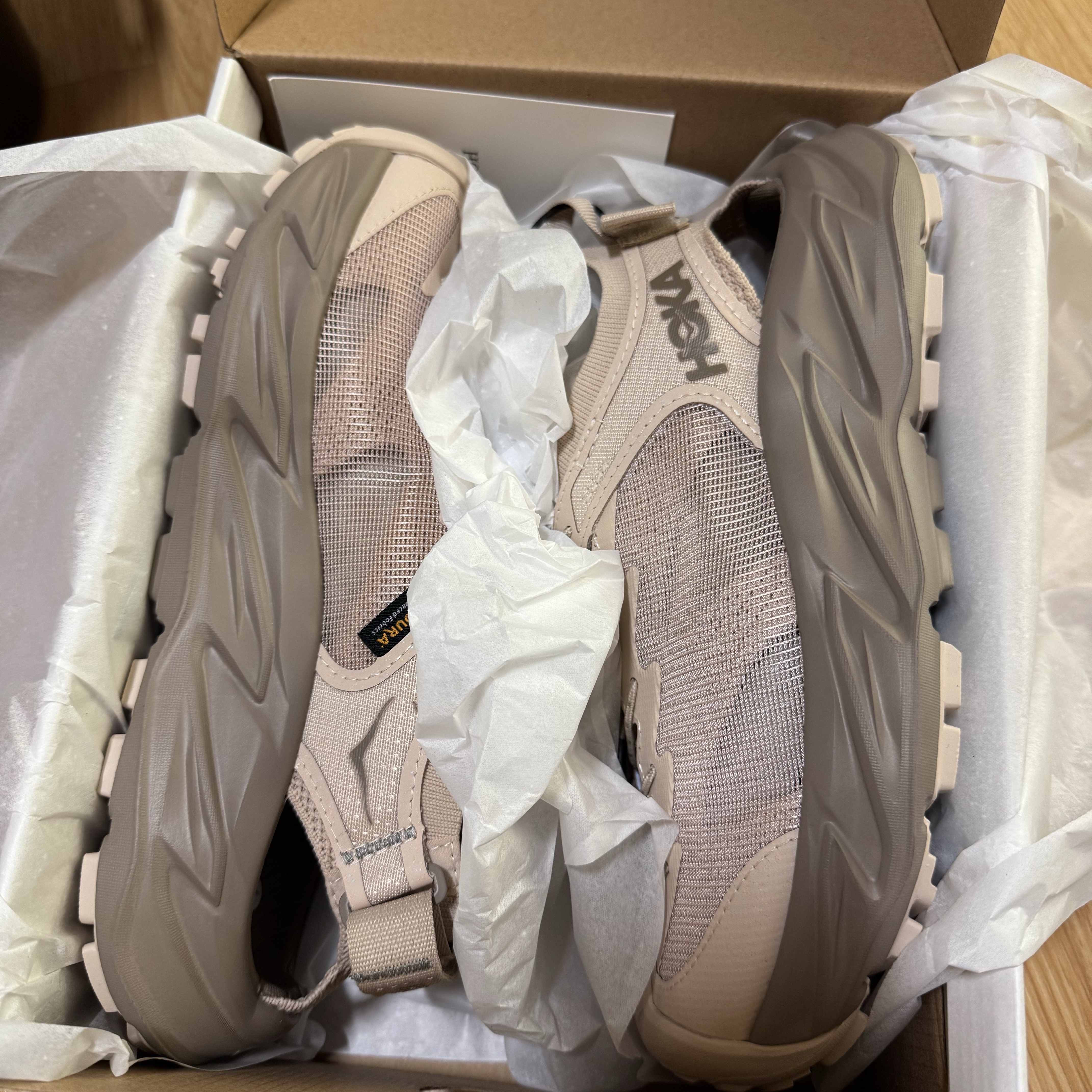 (W) Hoka Hopara 2 Shifting Sand 착용 스타일 - 2