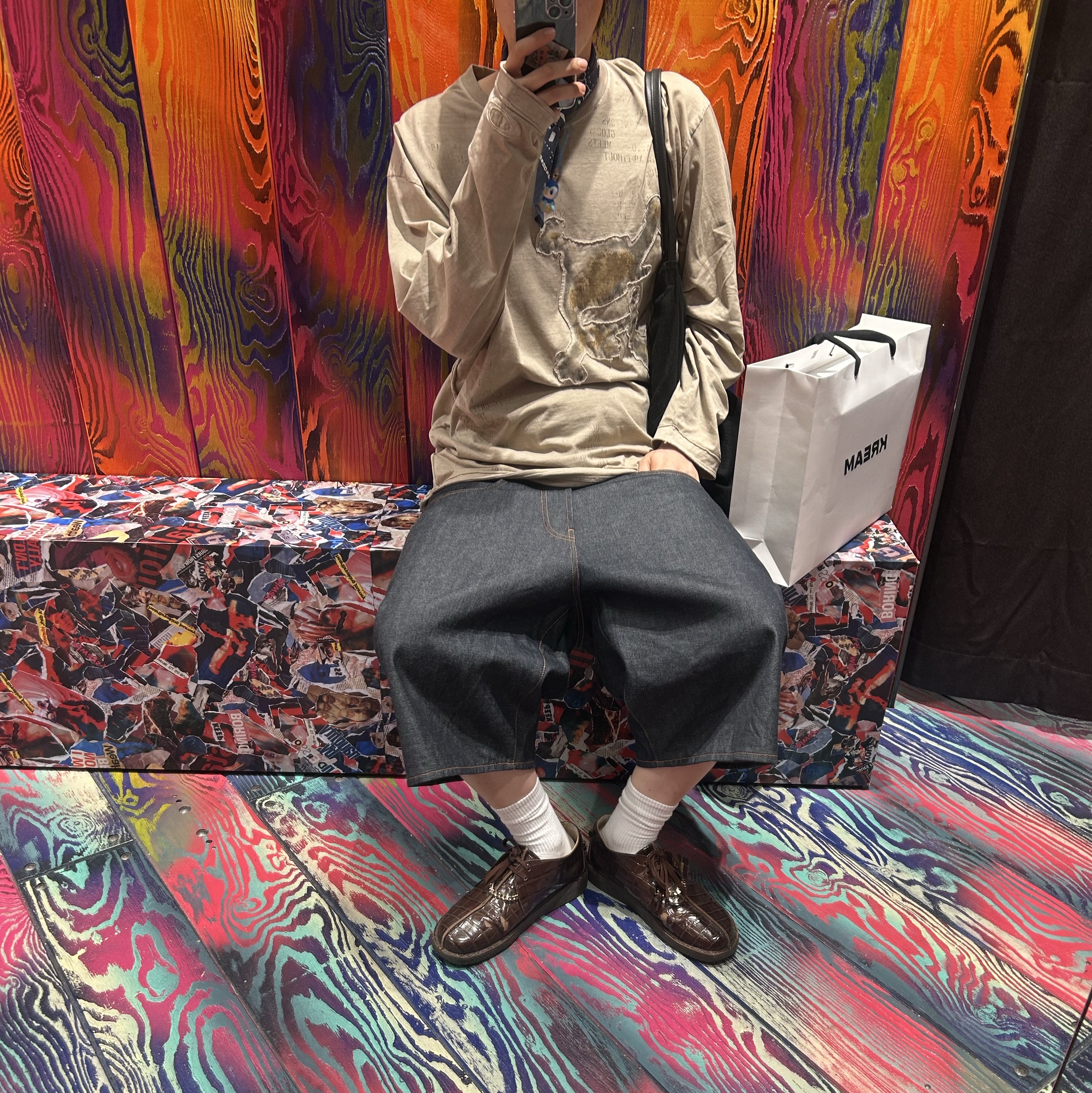 Oakley x Piet Rusted Skull Long Sleeve Beige, Supreme Rigid Baggy Selvedge Denim Short Rigid Indigo 착용 스타일