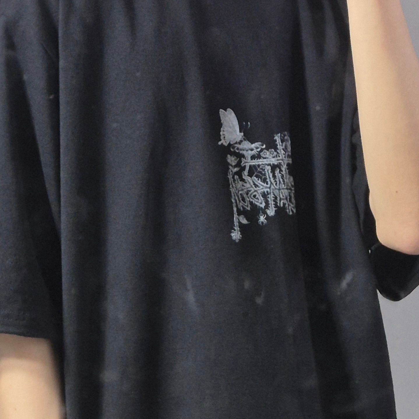 Stussy In Bloom T-Shirt Black 착용 스타일 - 2