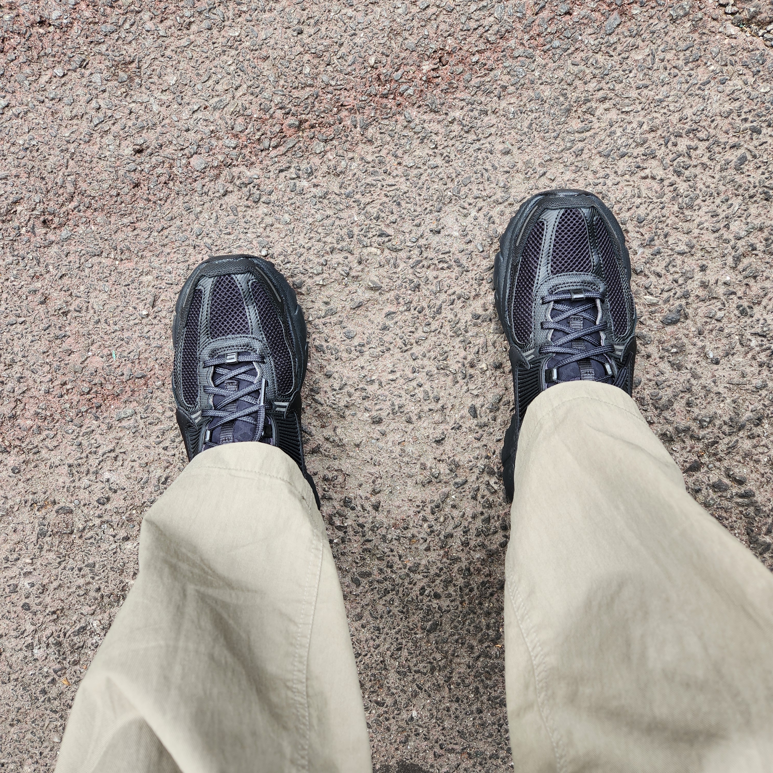 Nike Zoom Vomero 5 SP Black 착용 스타일