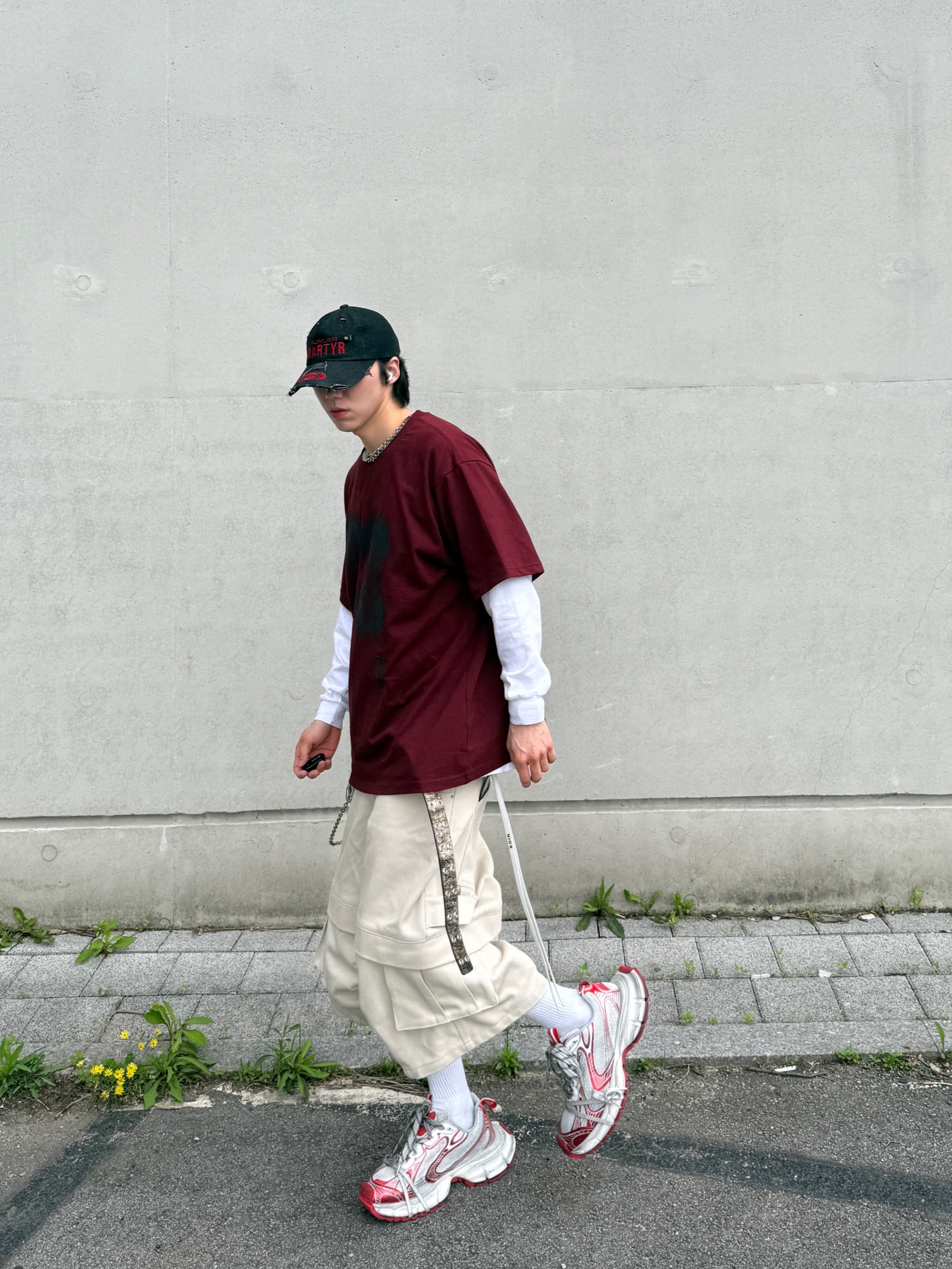 Balenciaga 3XL Sneakers White Red, Kamien Titan Bermuda Pants Light Beige 착용 스타일 - 4