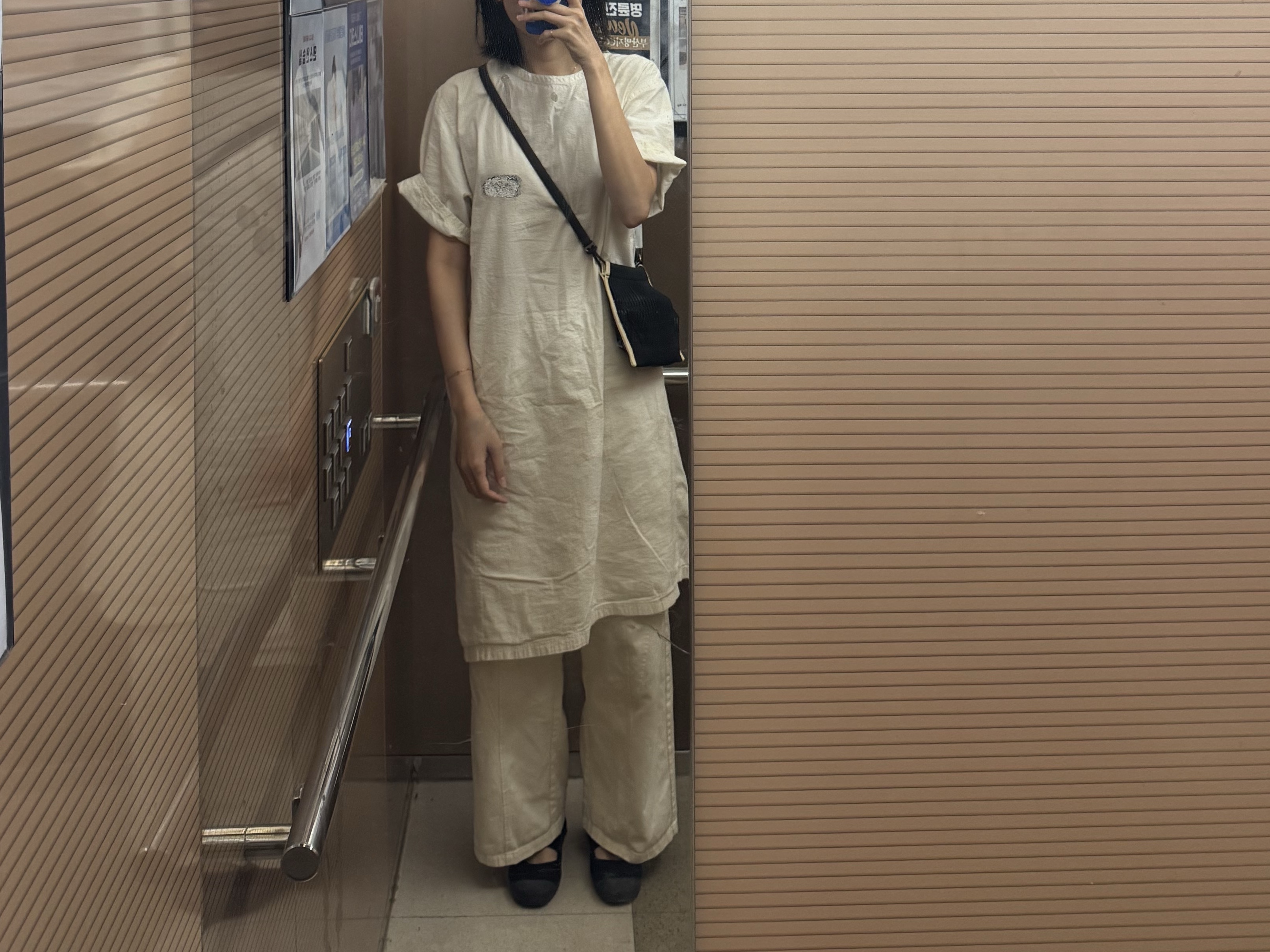 Lemaire Nylon Net Mini Crossbody Filt Net Bag Black 착용 스타일