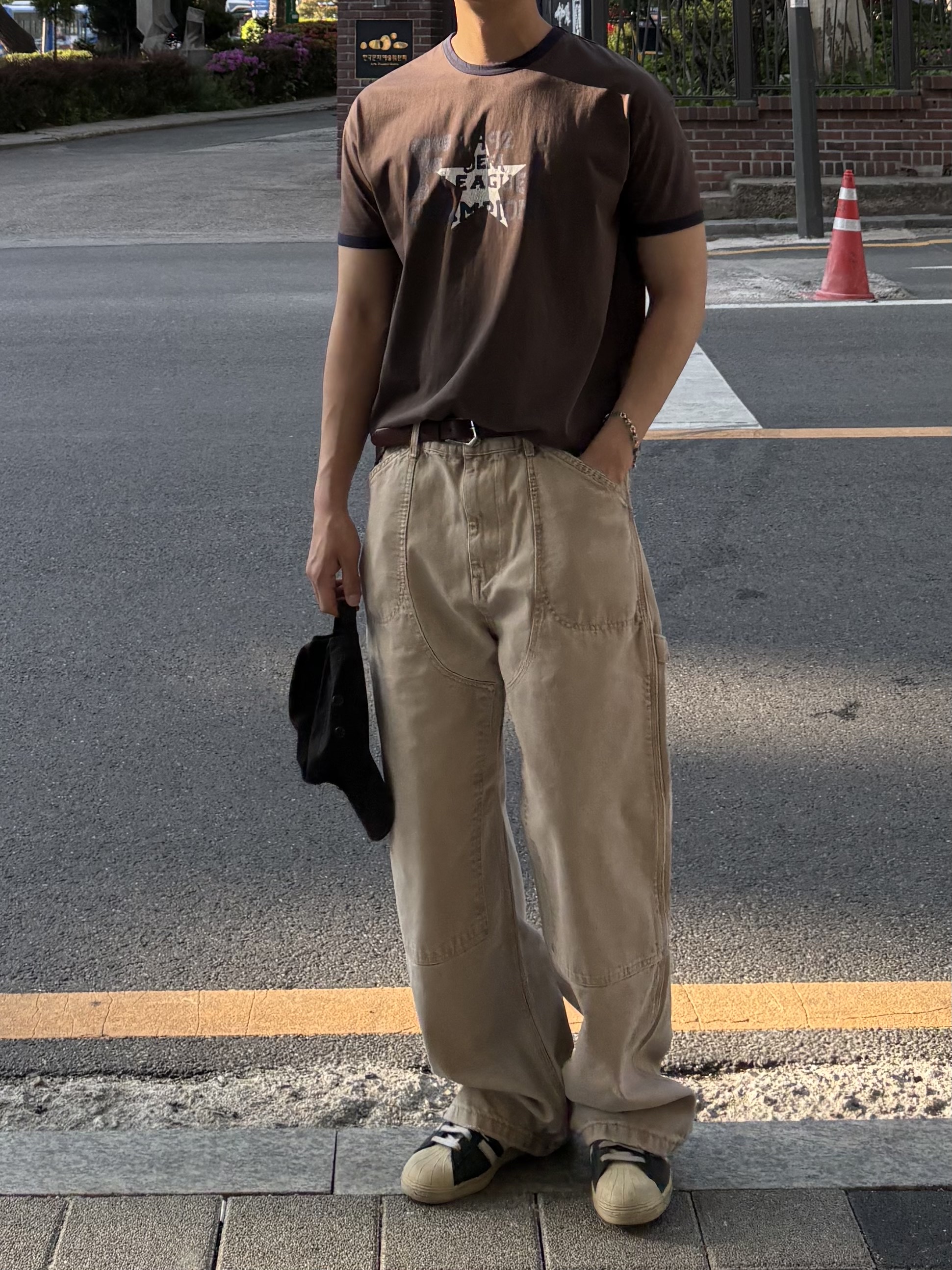 Supreme Washed Chino Twill Camp Cap Black, Adidas Superstar Premium Black White 착용 스타일 - 2