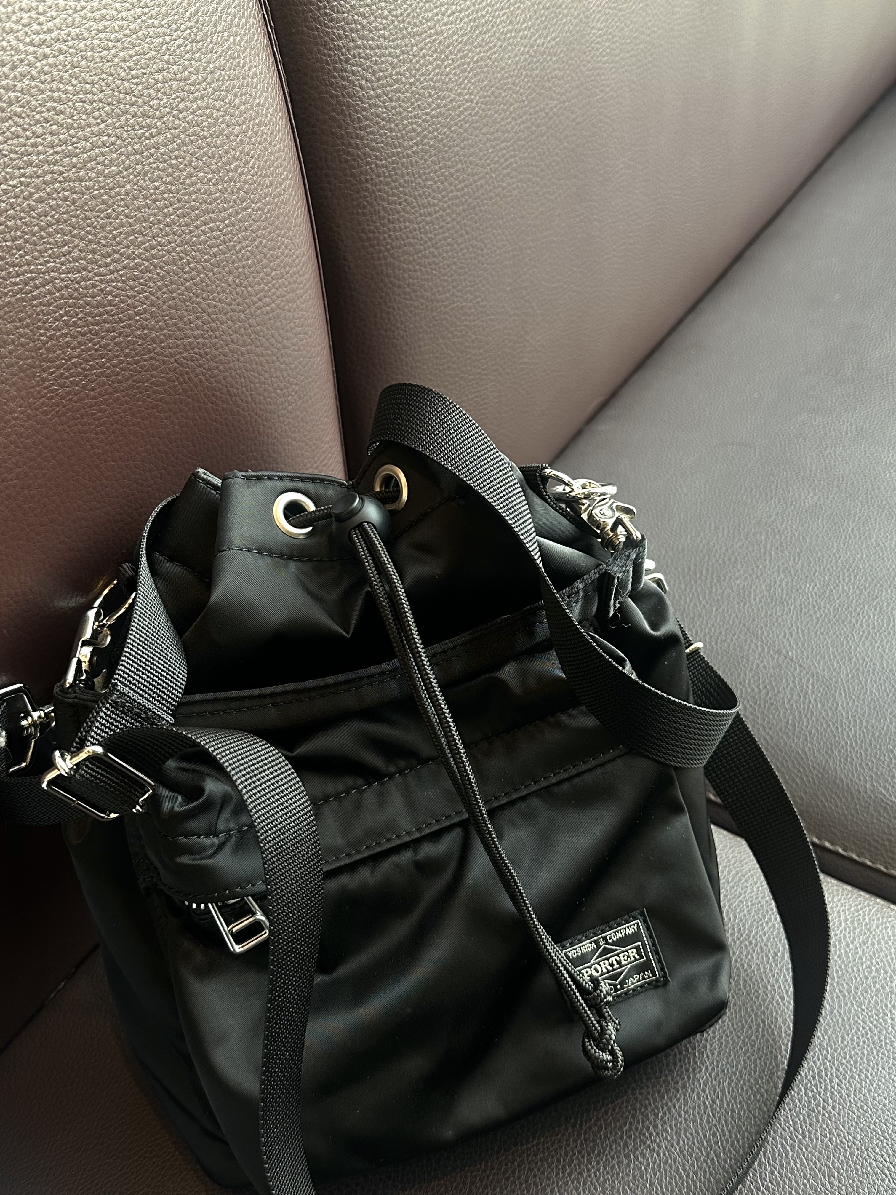 Porter Balloonsac Black 착용 스타일