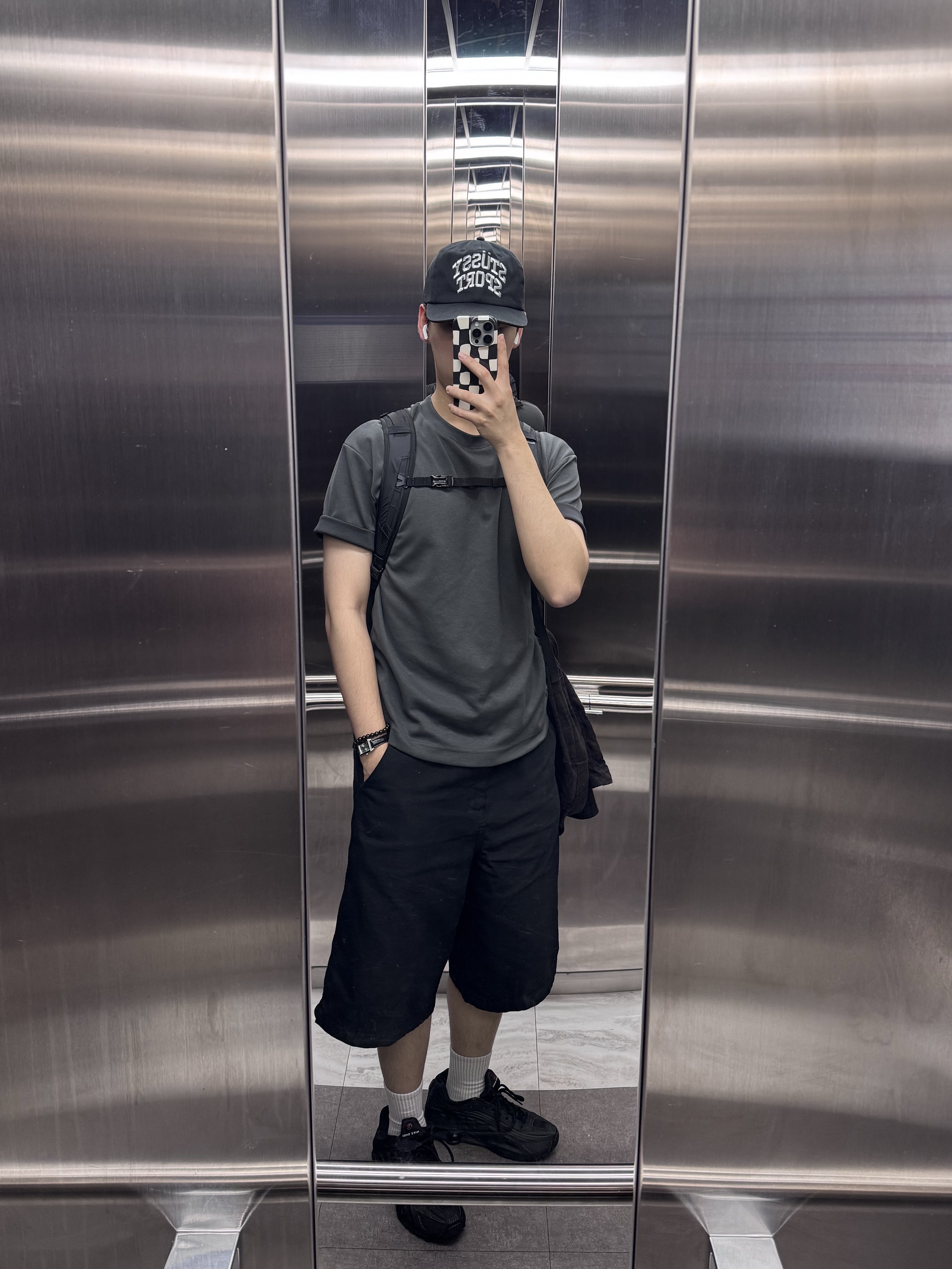 Nike Liverpool FC 2024/25 Dri-Fit Stadium Third Replica Jersey White (Non Marking Ver.), Nike x Supreme Air Force 1 Low Black 착용 스타일 - 2
