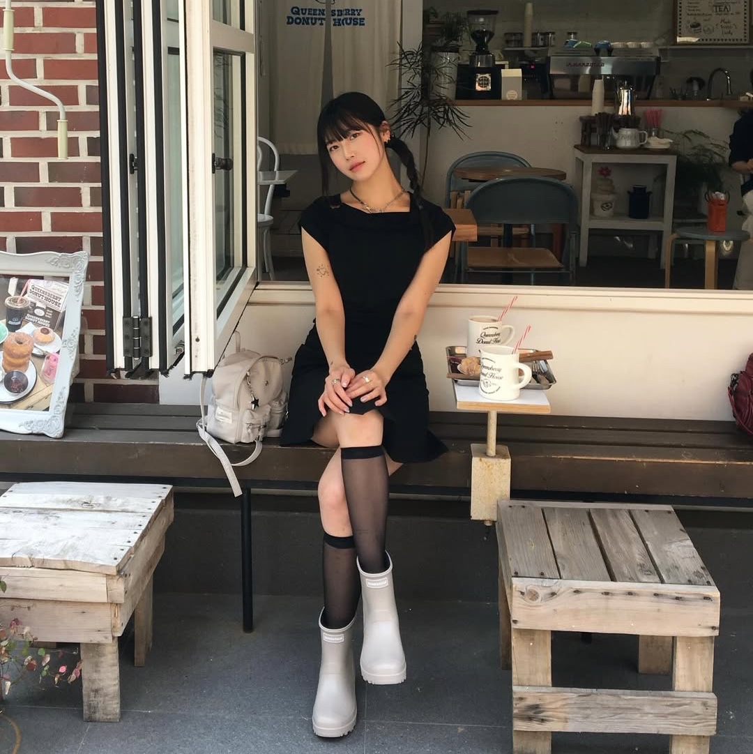 Toadstool Toad Made Rain Boots Short Light Grey 착용 스타일