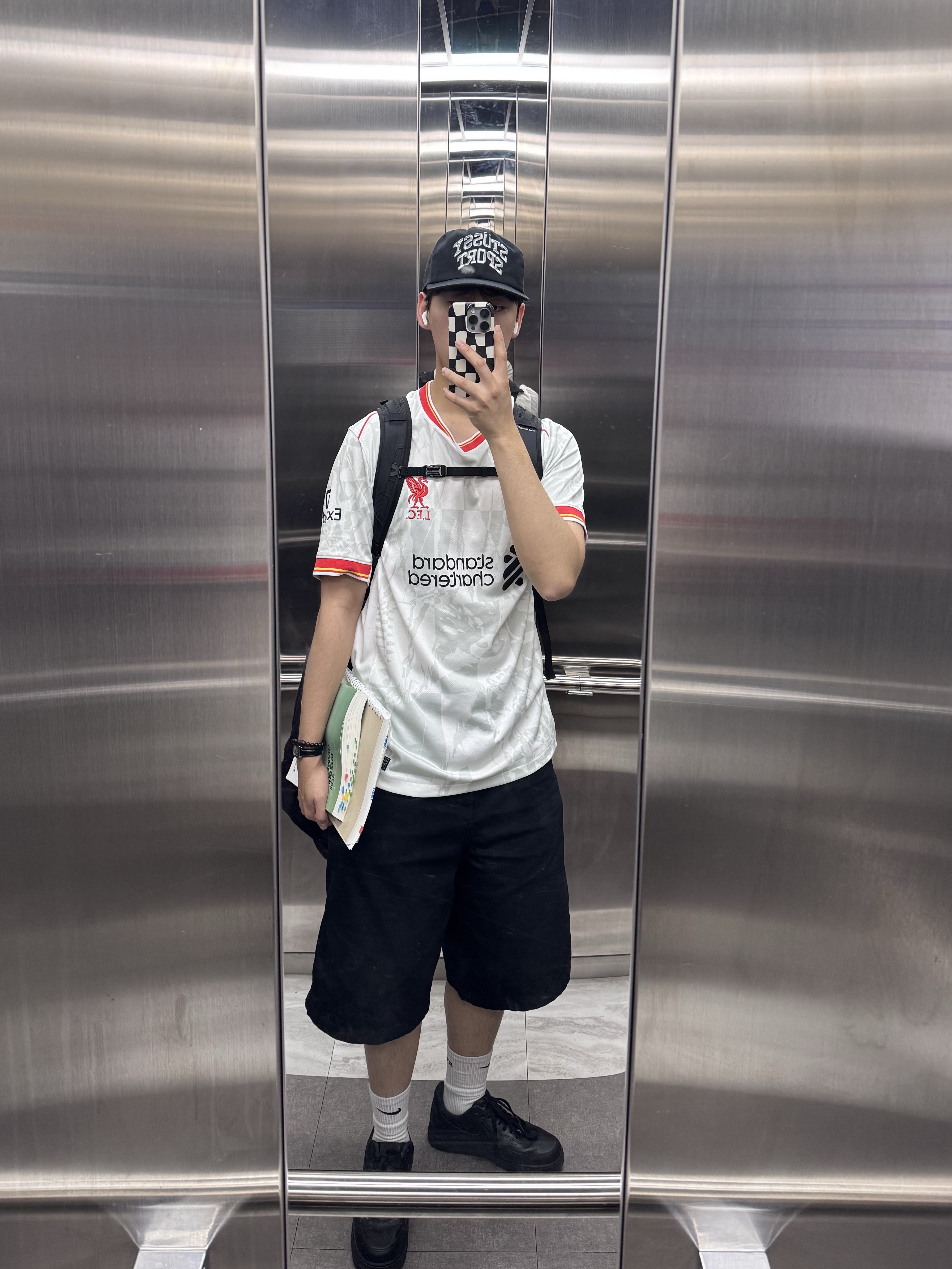 Nike Liverpool FC 2024/25 Dri-Fit Stadium Third Replica Jersey White (Non Marking Ver.), Nike x Supreme Air Force 1 Low Black 착용 스타일 - 1
