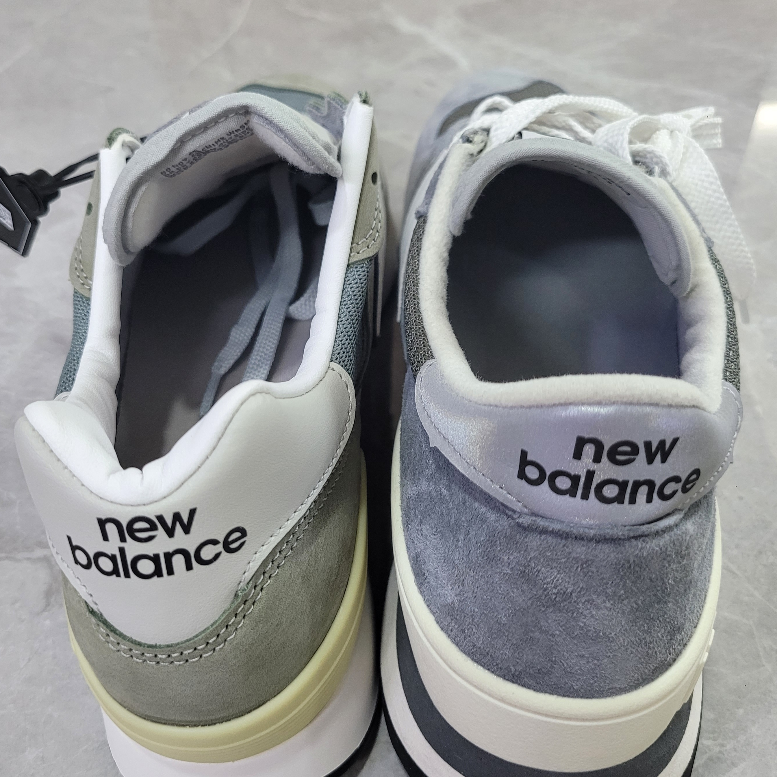 New Balance 1300 Made in USA Mirage Grey Monument, New Balance x JJJJound 992 Made in USA Grey 착용 스타일 - 8