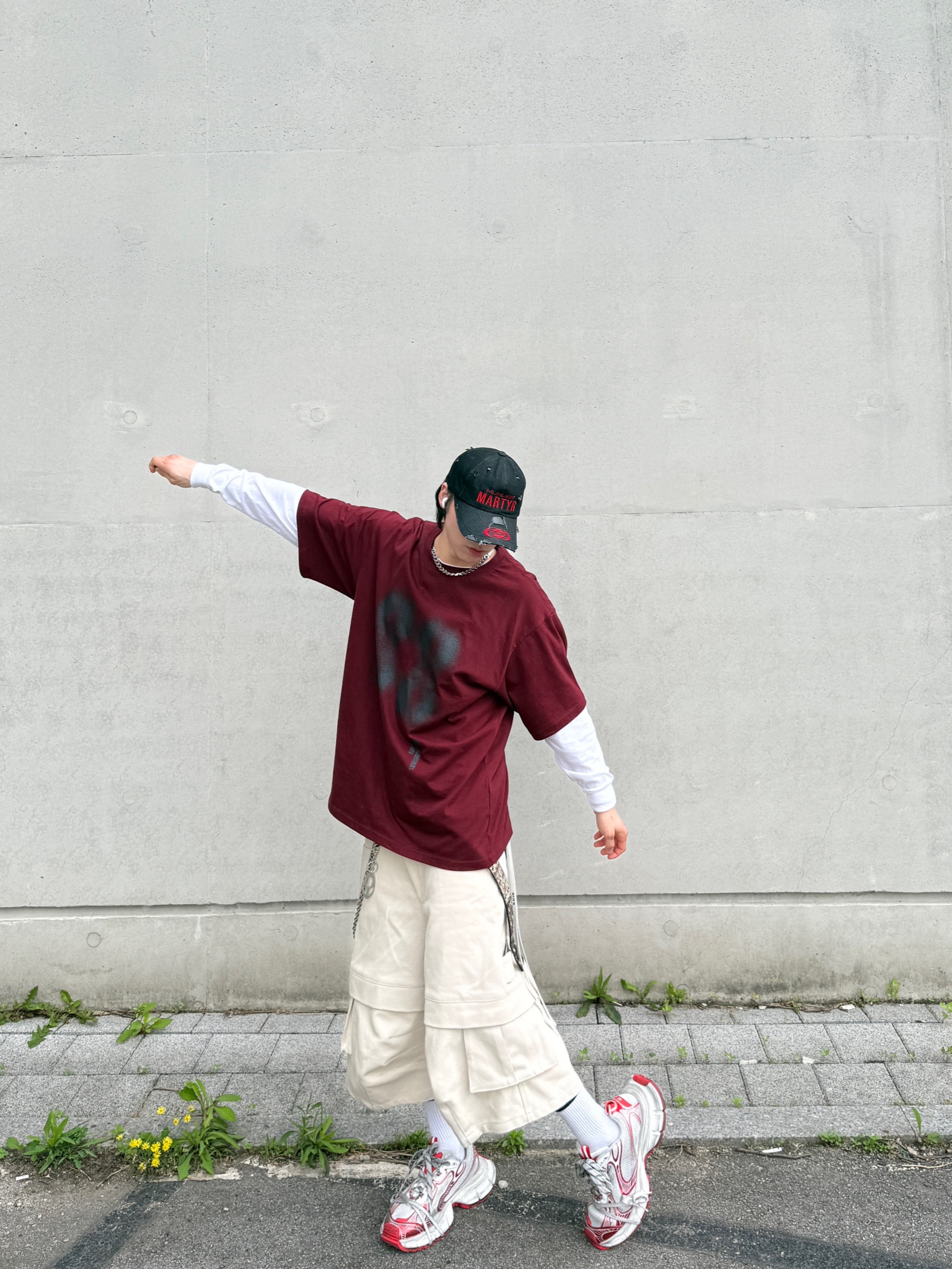Balenciaga 3XL Sneakers White Red, Kamien Titan Bermuda Pants Light Beige 착용 스타일 - 7