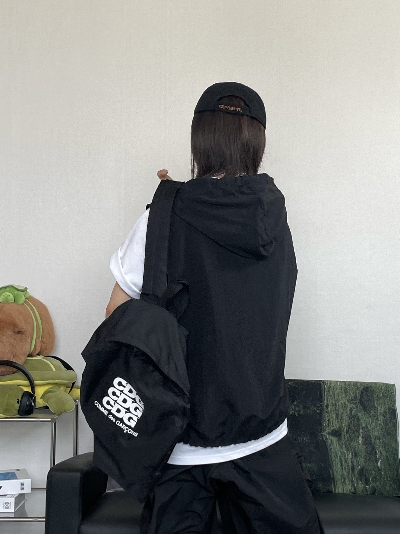Carhartt Canvas Cap Black, (W) Keen Newport H2 Triple Black 착용 스타일 - 4