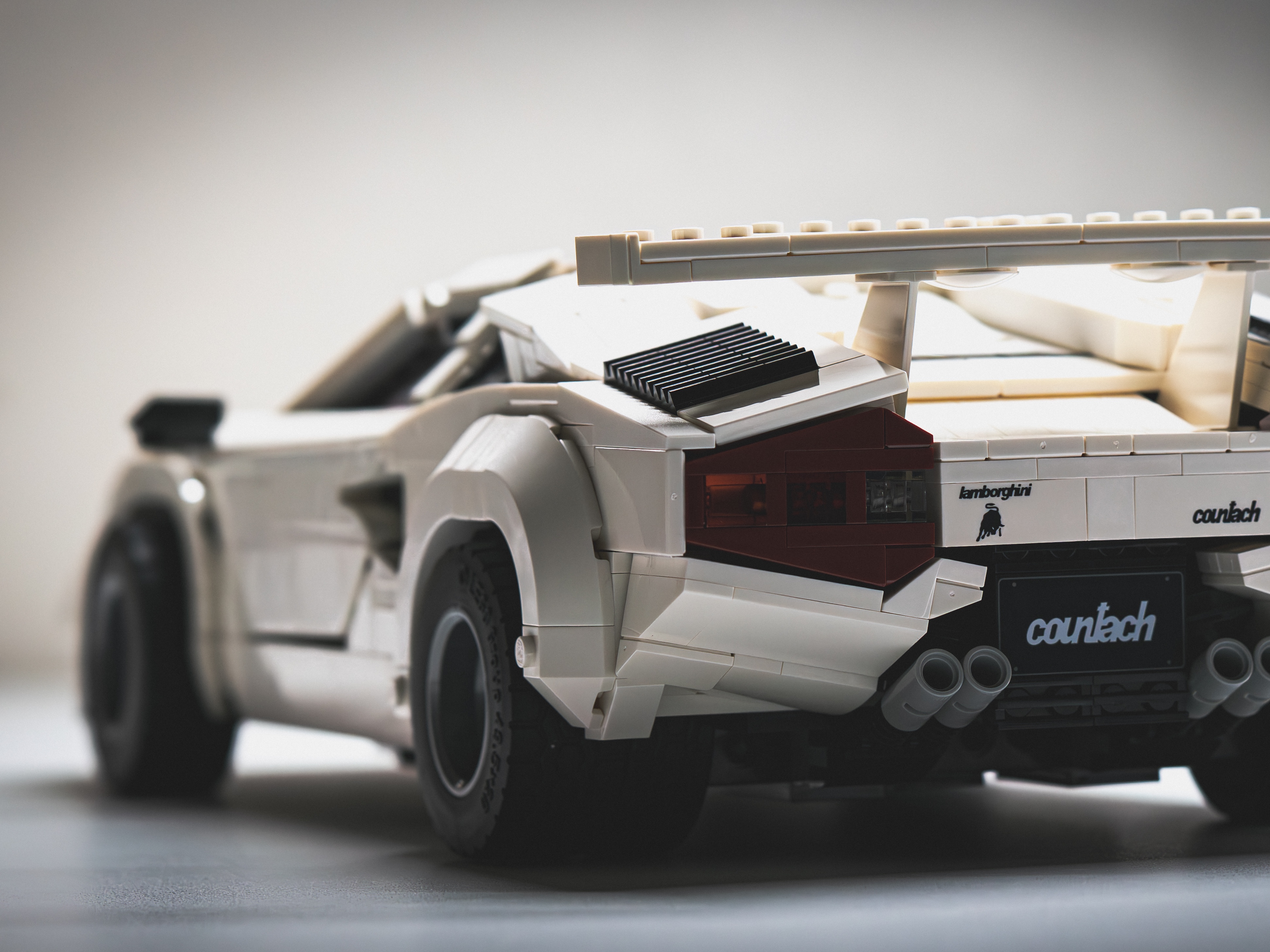 Lego Lamborghini Countach 5000 Quattrovalvole 착용 스타일 - 2
