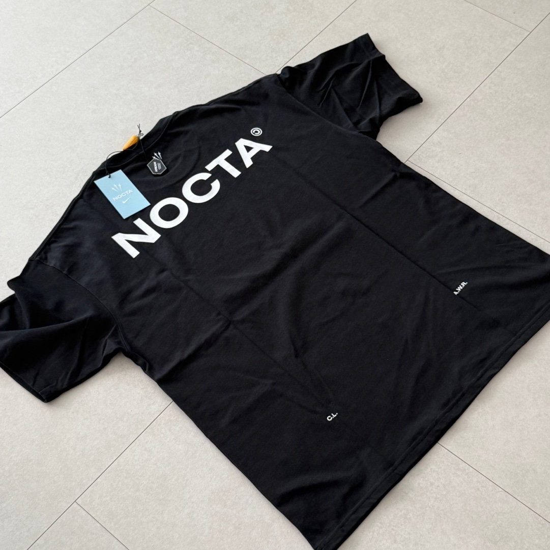 Nike x Drake Nocta Max 90 T-Shirt Black (FN7663-010) 착용 스타일 - 2