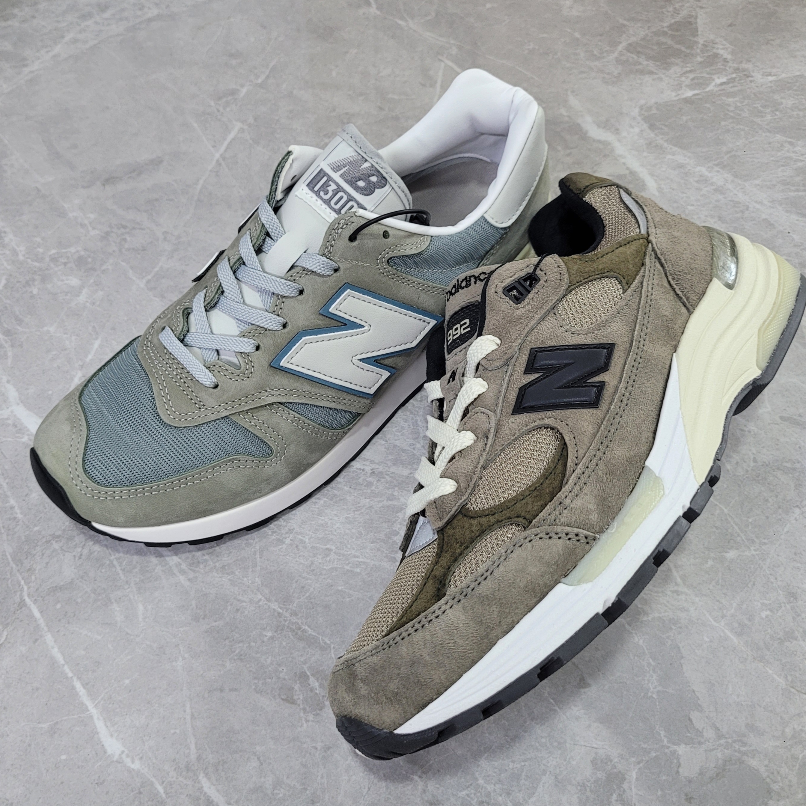 New Balance 1300 Made in USA Mirage Grey Monument, New Balance x JJJJound 992 Made in USA Grey 착용 스타일 - 5