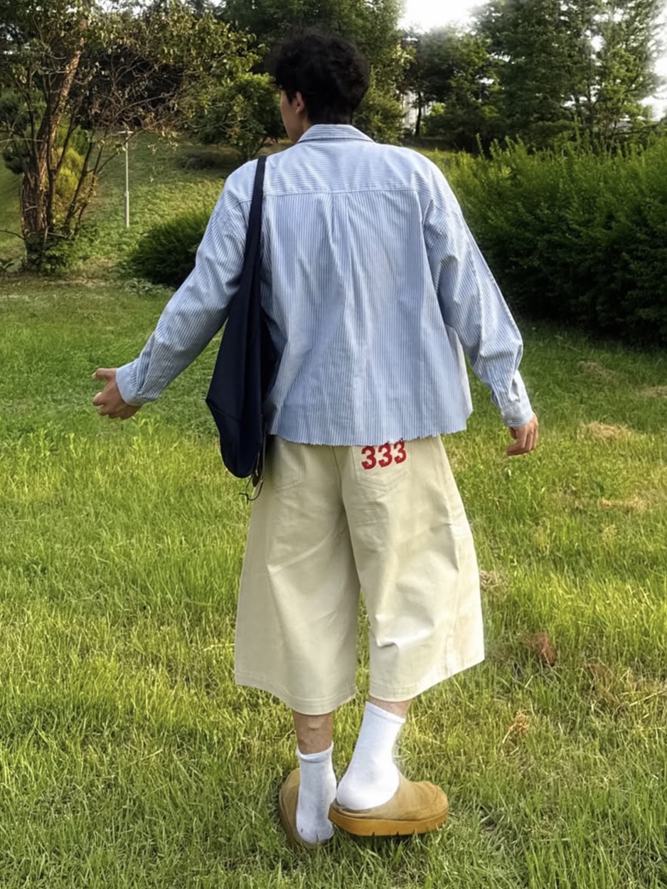 PHOS333 Sheriff Bermuda Shorts Beige, PHOS333 Sheriff Bermuda Shorts Black 착용 스타일 - 4
