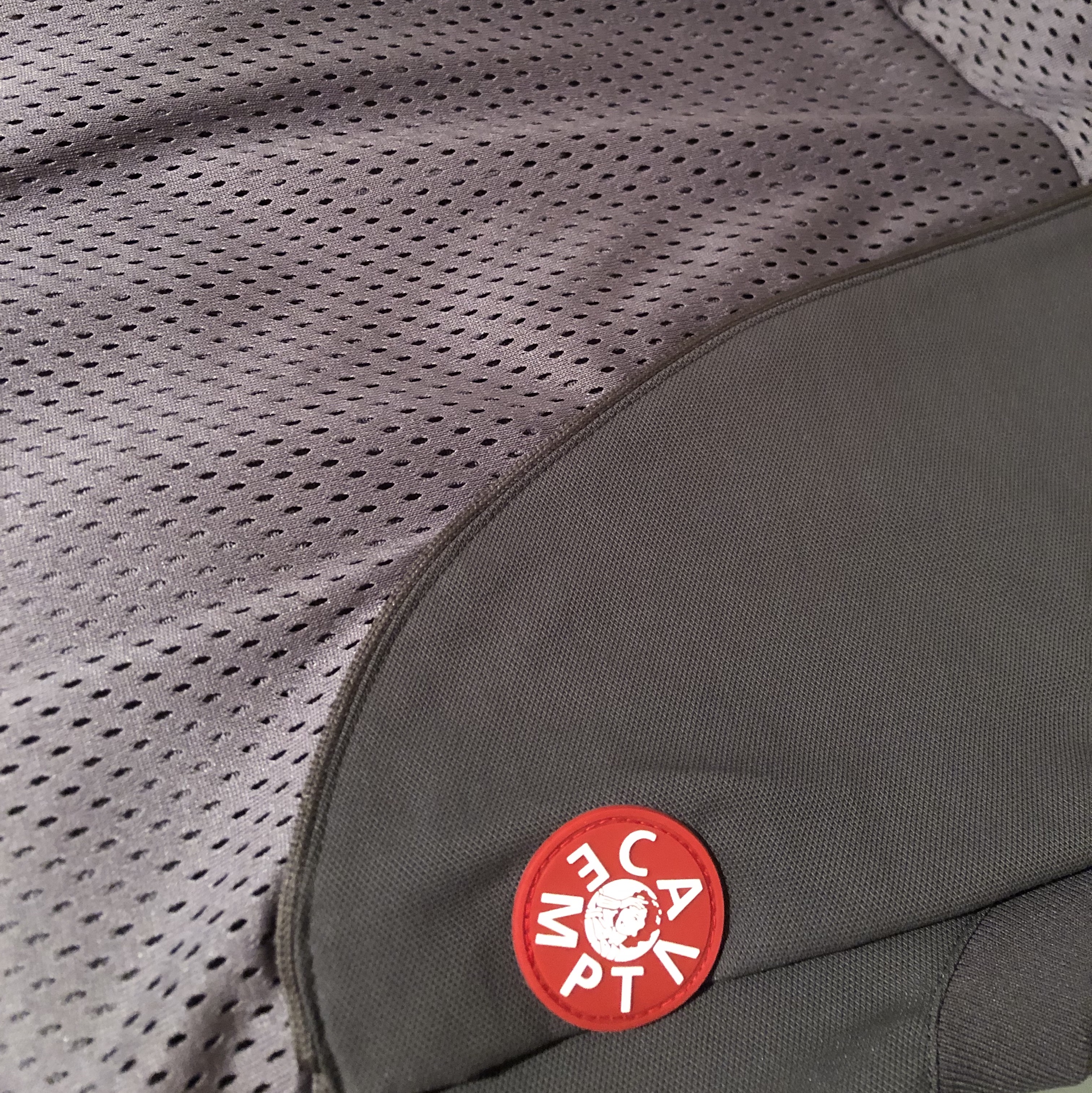 Cav Empt Mesh Track Crew Neck Grey - 25SS 착용 스타일