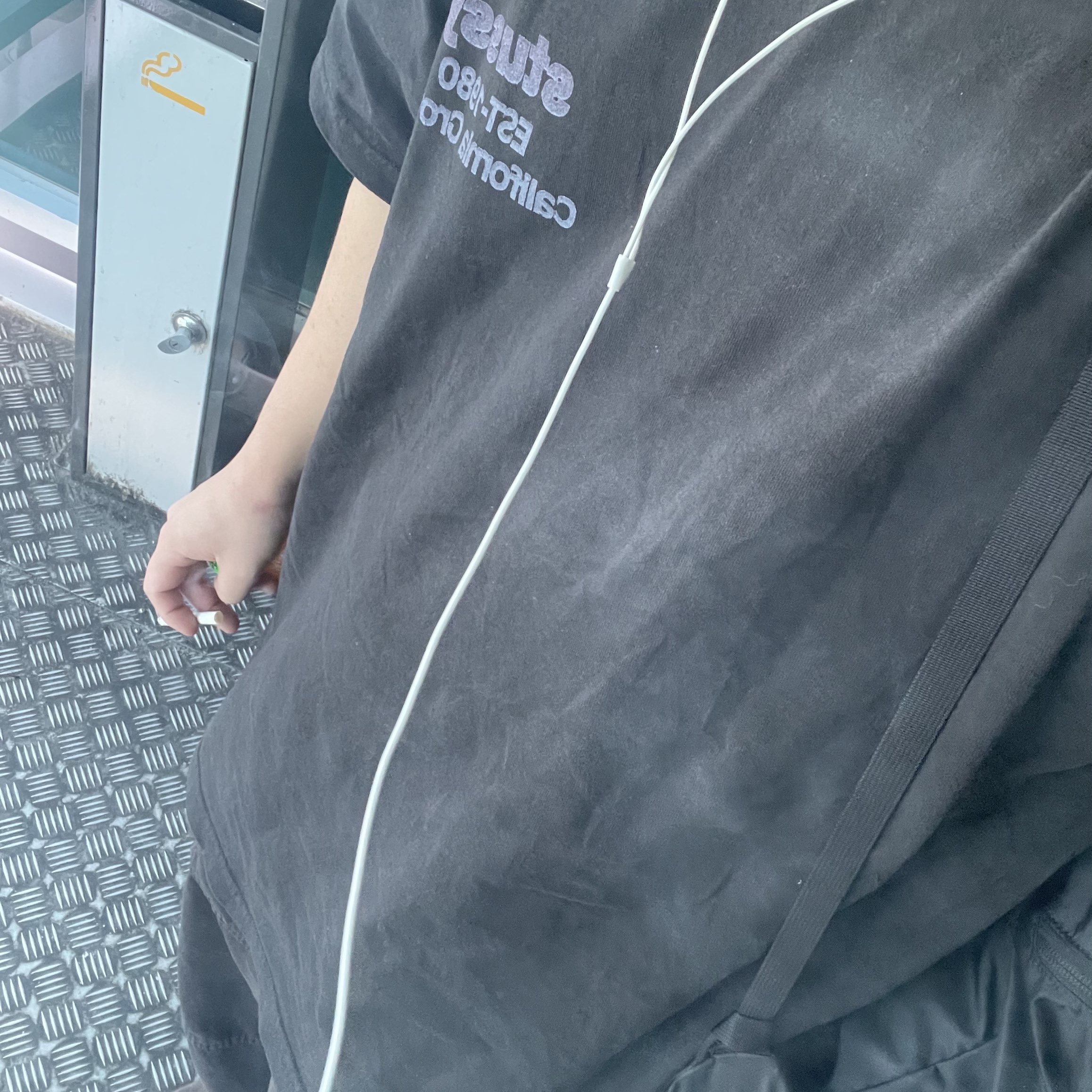 Stussy California Grown Pigment Dyed T-Shirt Black, Arc'teryx Heliad 15 Backpack Black 착용 스타일