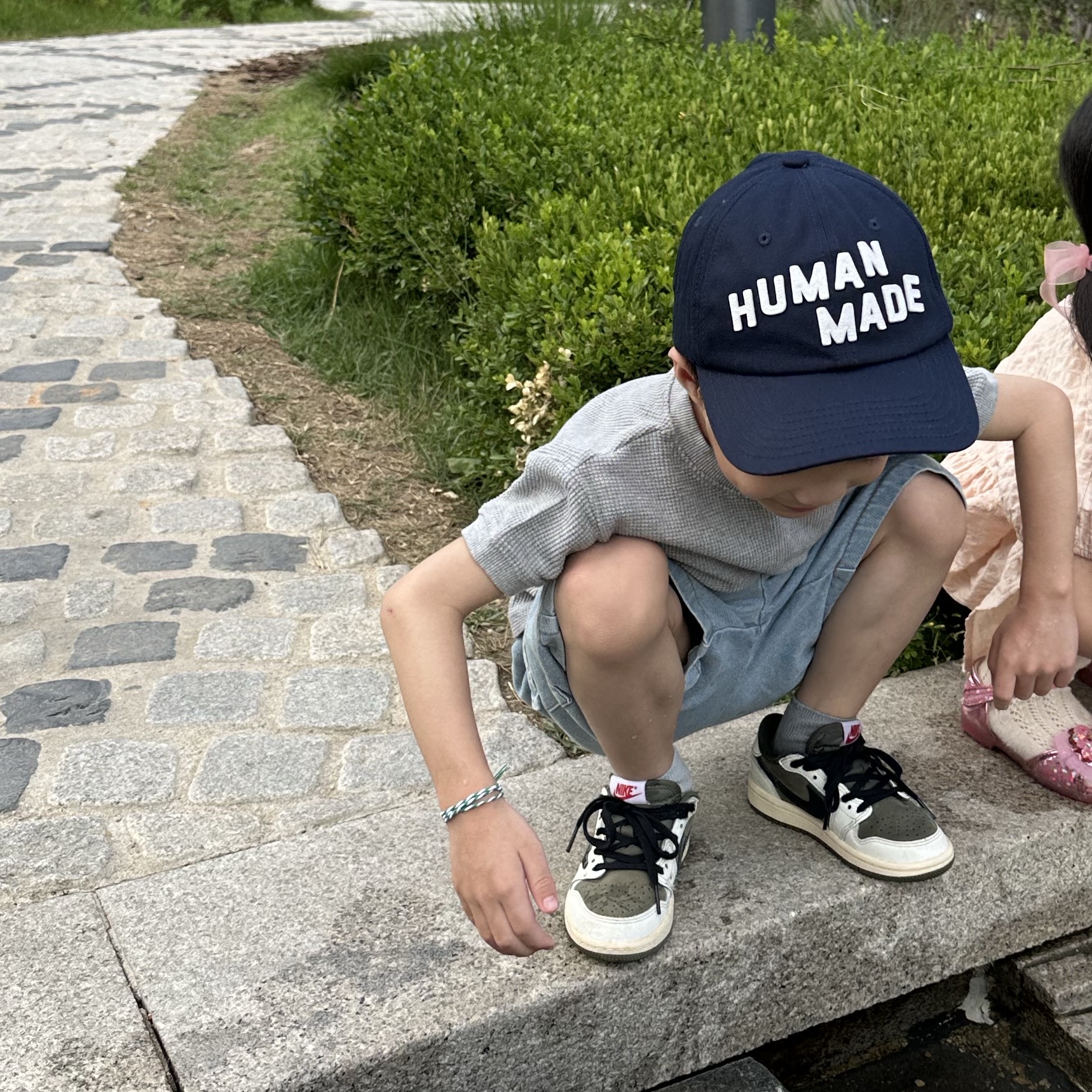 Human Made 6 Panel Twill Cap Navy, (PS) Jordan 1 x Travis Scott Retro Low OG SP Reverse Olive 착용 스타일