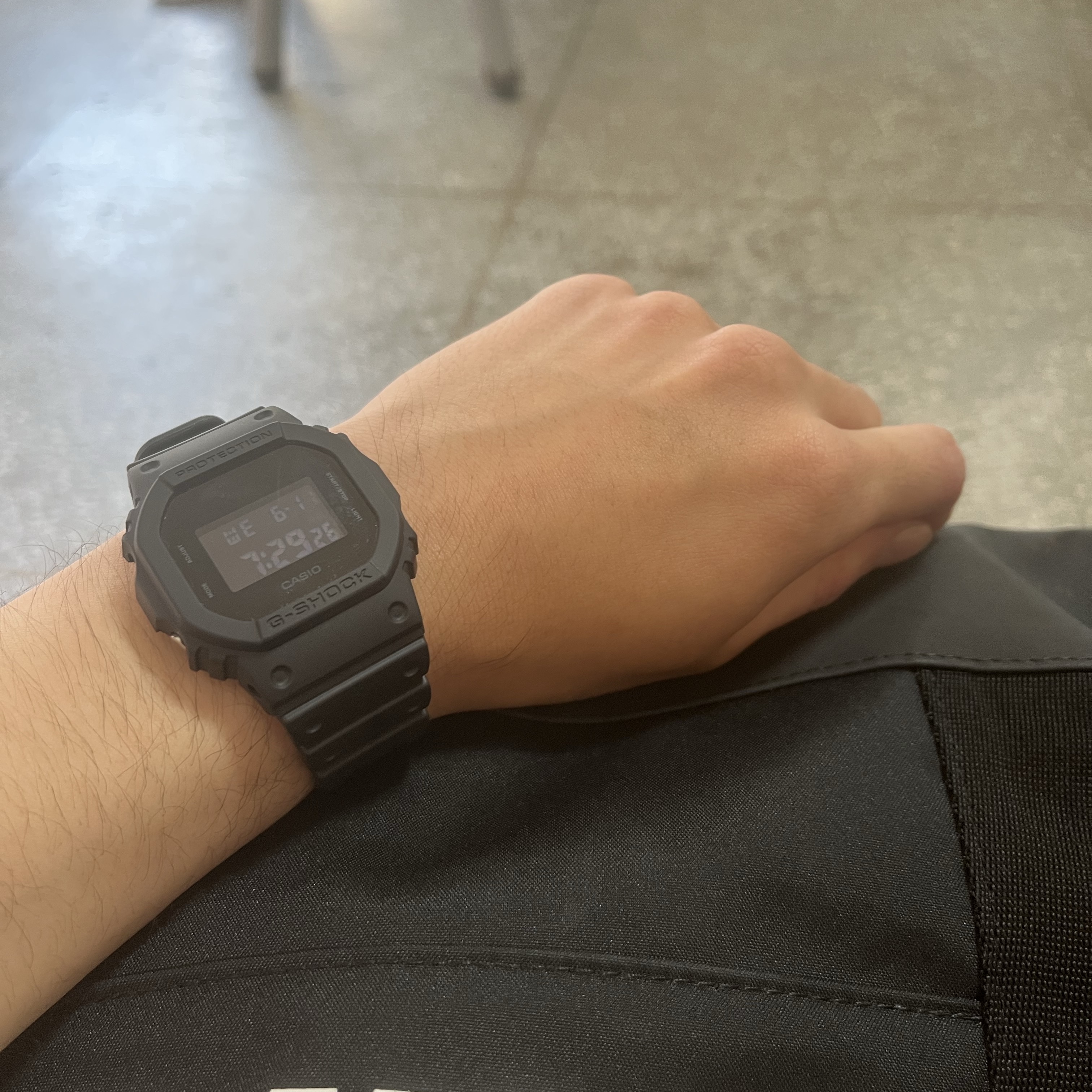 Casio G-Shock DW-5600UBB-1DR 착용 스타일