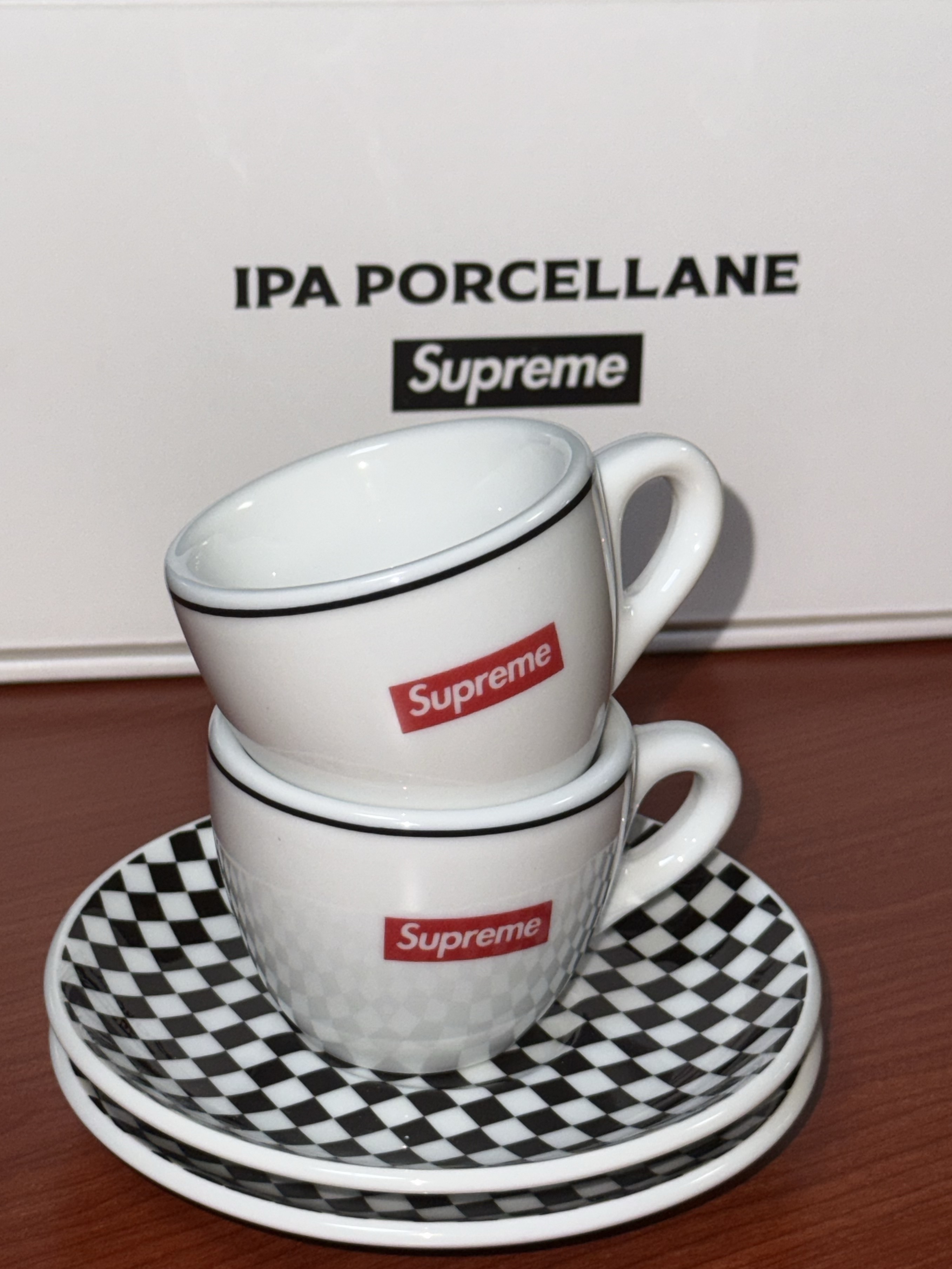 Supreme x IPA Porcellane Aosta Espresso Set Black (Set of 2) ์ฐฉ์ฉ ์คํ์ผ