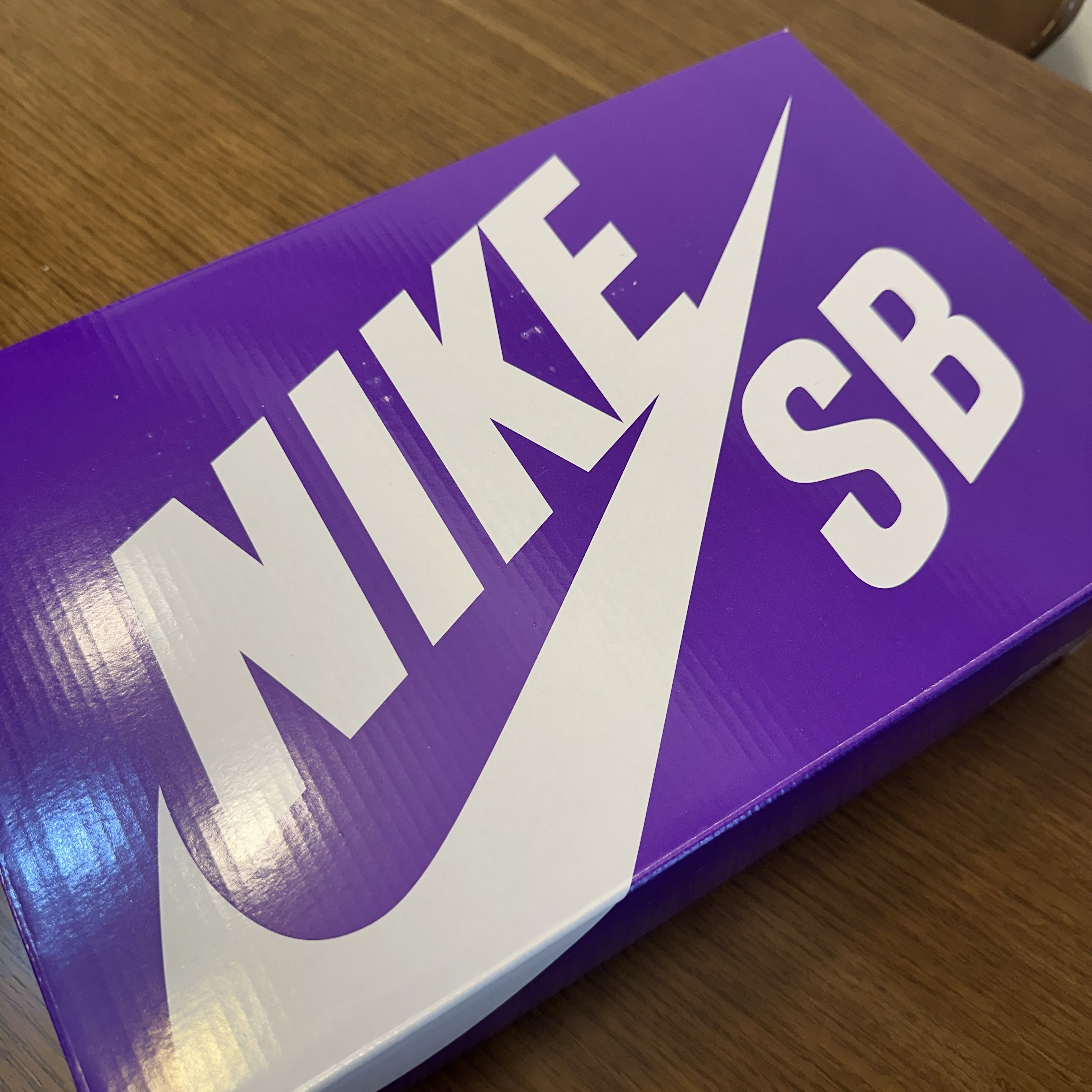 Nike x Hayley Wilson SB Dunk Low Pro Black and Court Purple 착용 스타일 - 1