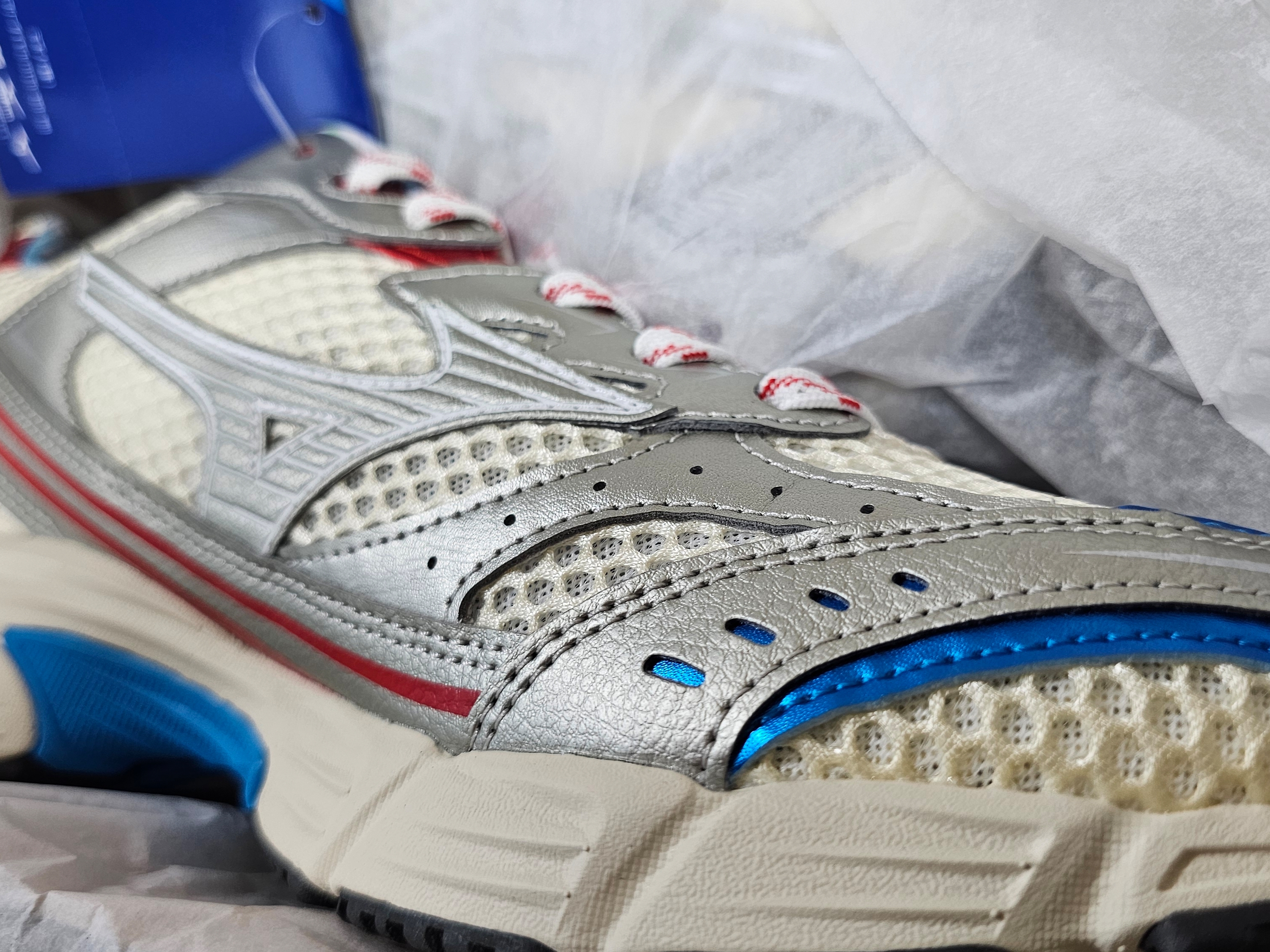 Mizuno MXR Pristine High Risk Red 착용 스타일 - 2