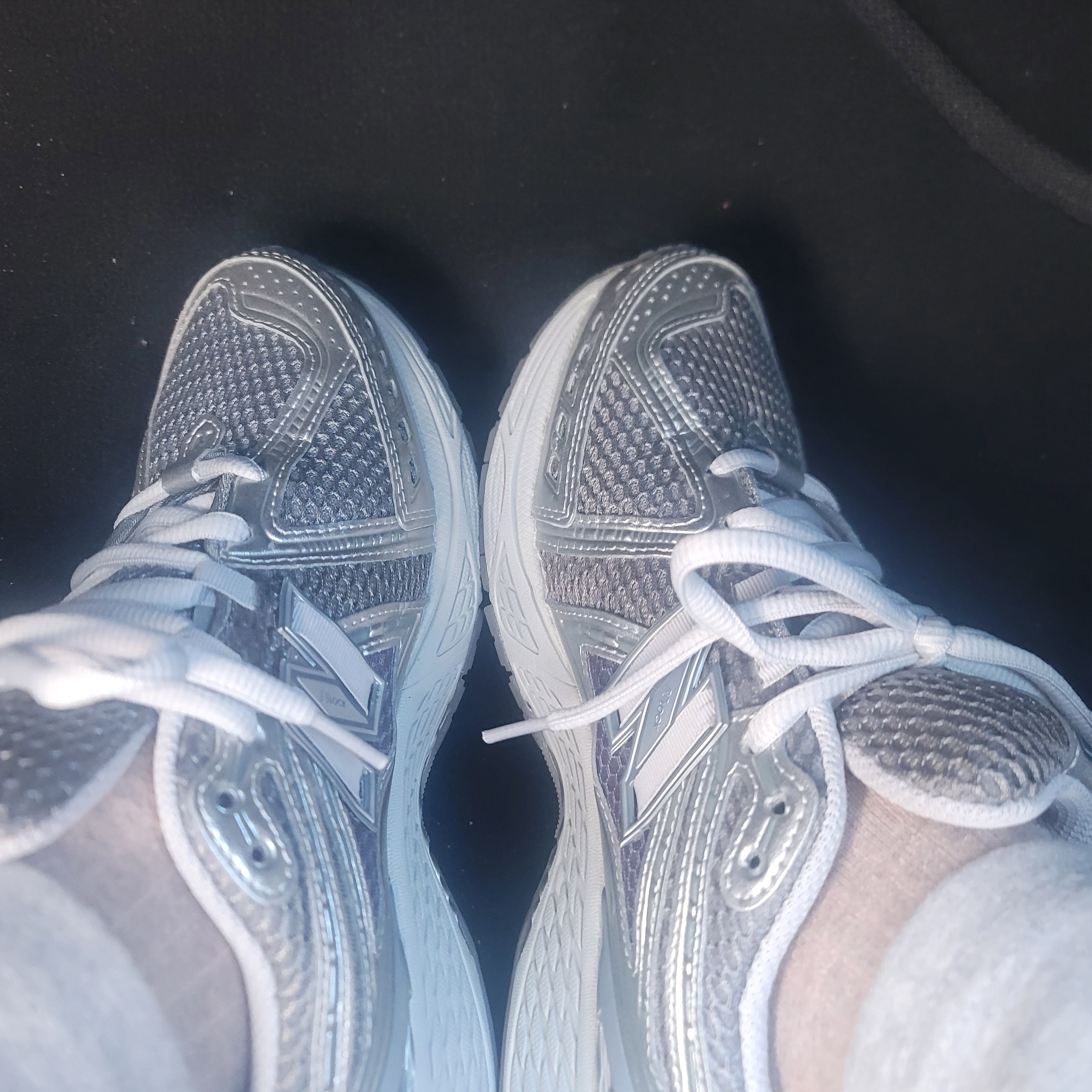 New Balance 1906R Harbor Grey Silver Metalic 착용 스타일