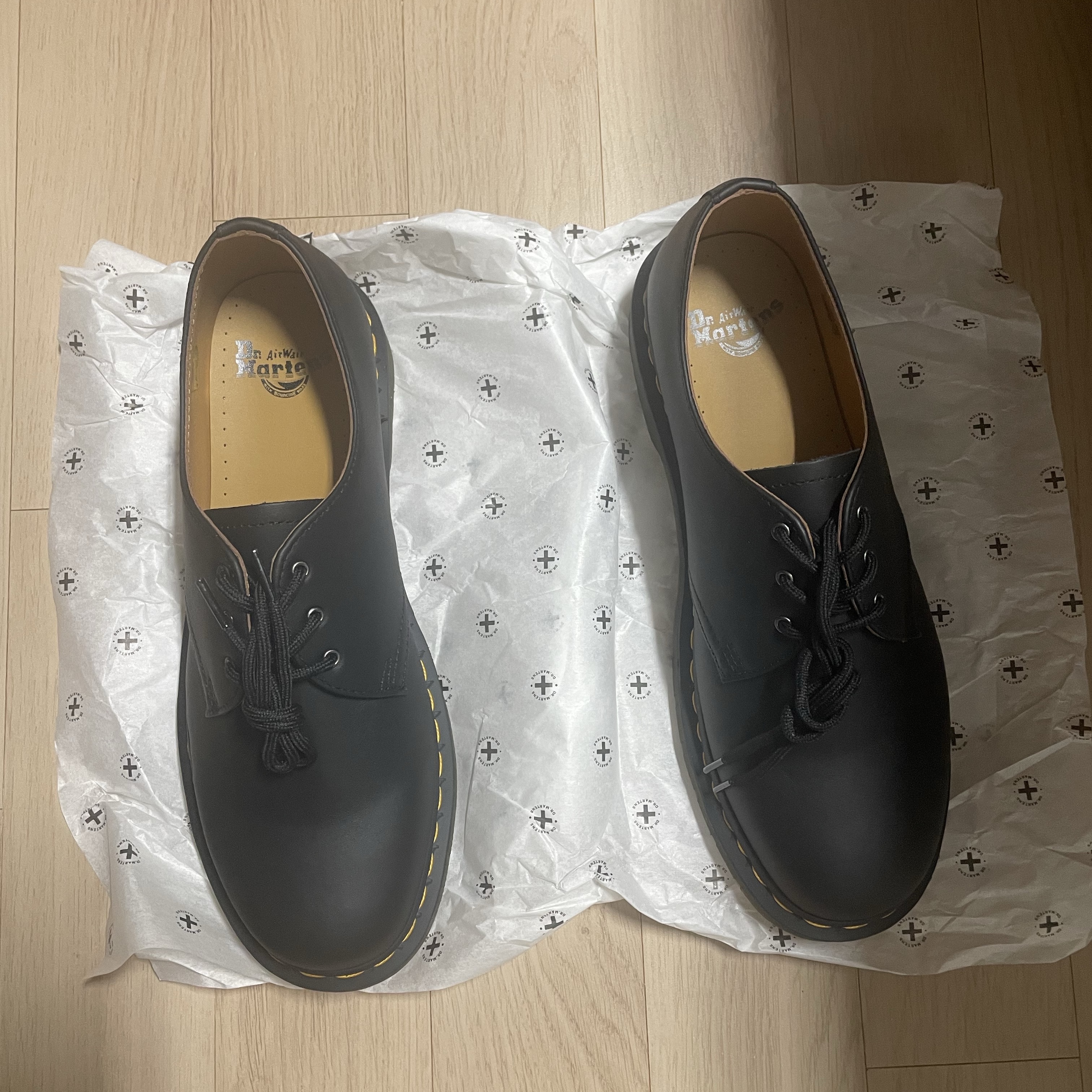 Dr. Martens 1461 Nappa Black 착용 스타일