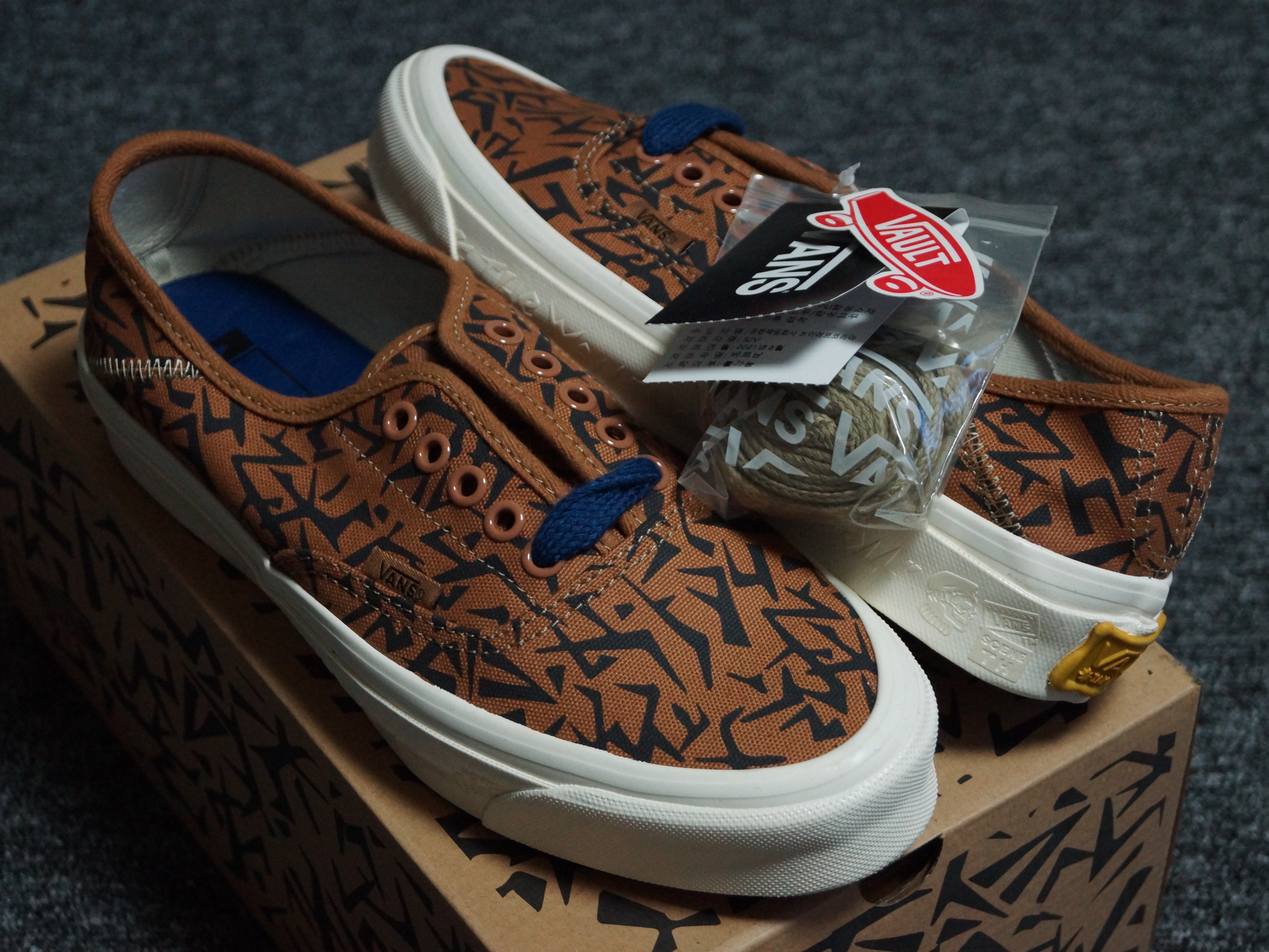 Vans Vault x Taka Hayashi Style 43 LX Geo Camo Chipmunk 착용 스타일