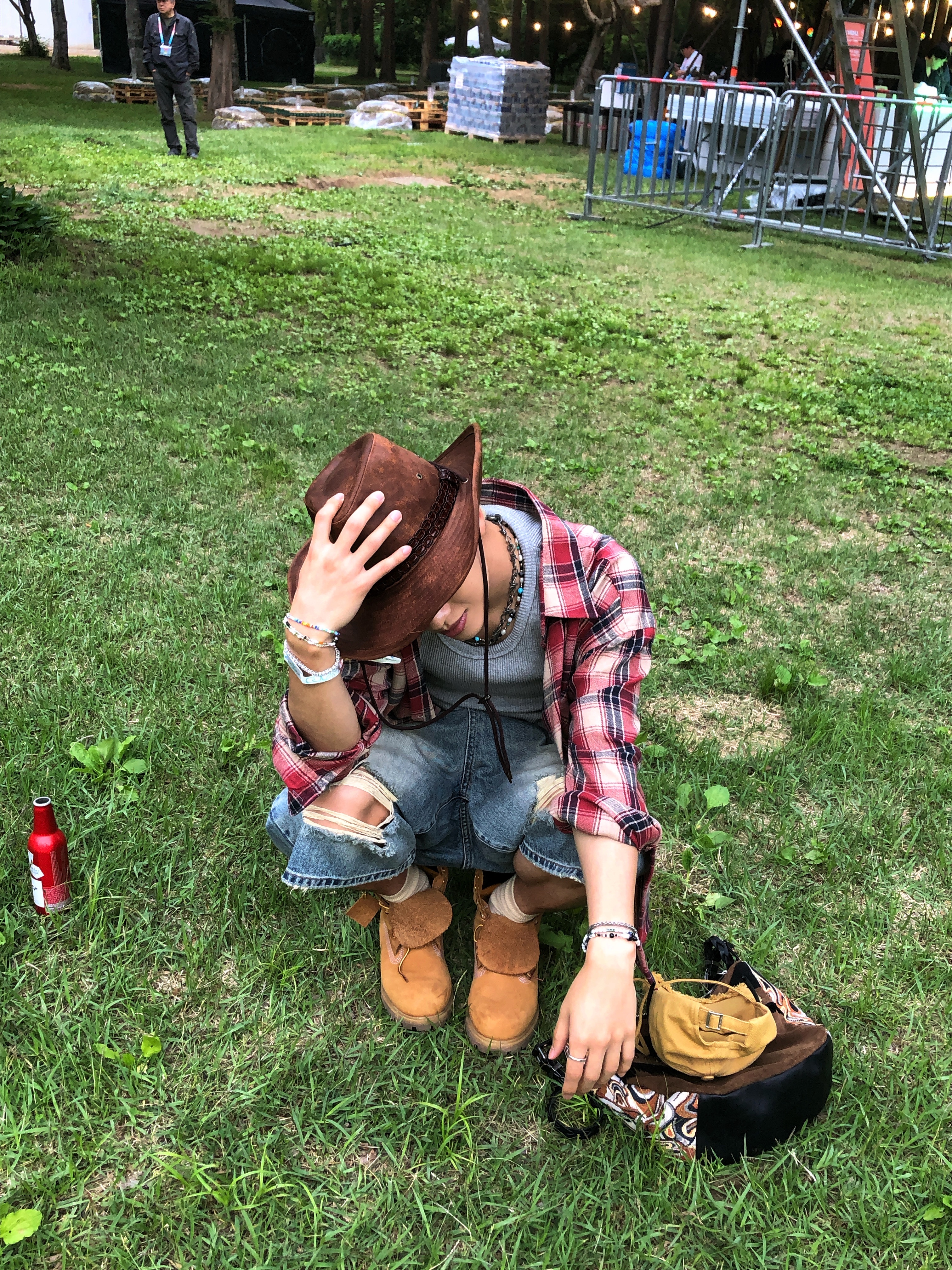Jacquemus La Casquette Artichaut Fringe Baseball Cap Beige, Timberland Premium 6 inch Waterproof Boot Wheat Nubuck - Wide 착용 스타일 - 5