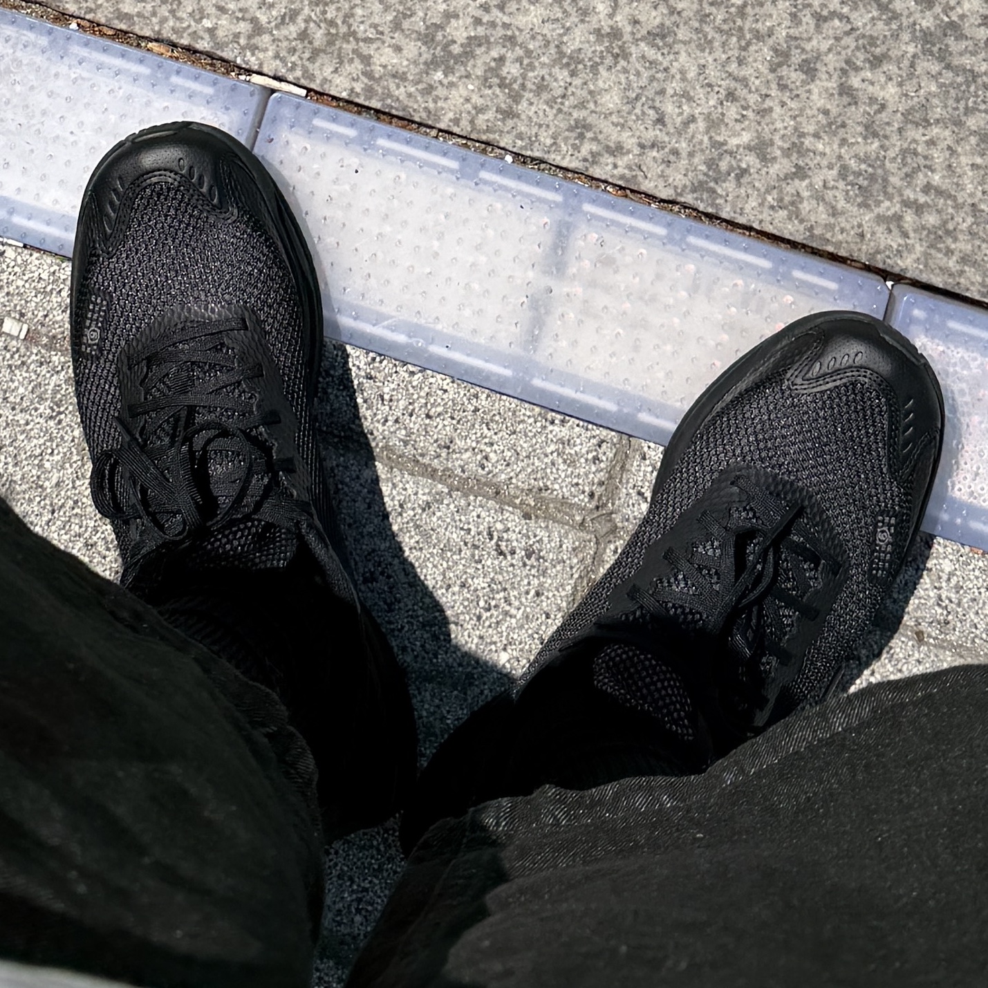 Salomon x MM6 Maison Margiela Spectur 2 Black Pewter 착용 스타일