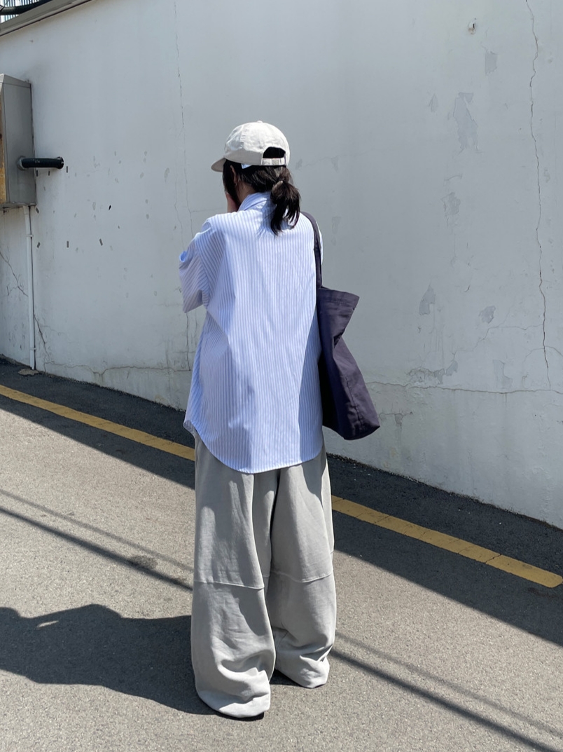 Acne Studios Velcro Strap Sneakers White 착용 스타일 - 2