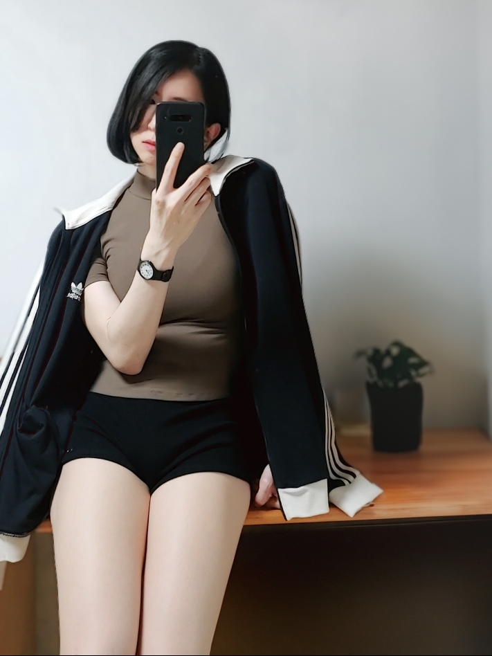 Adidas Waffle Beckenbauer Track Top Black - KR Sizing, Casio MQ-24-7B2L 착용 스타일