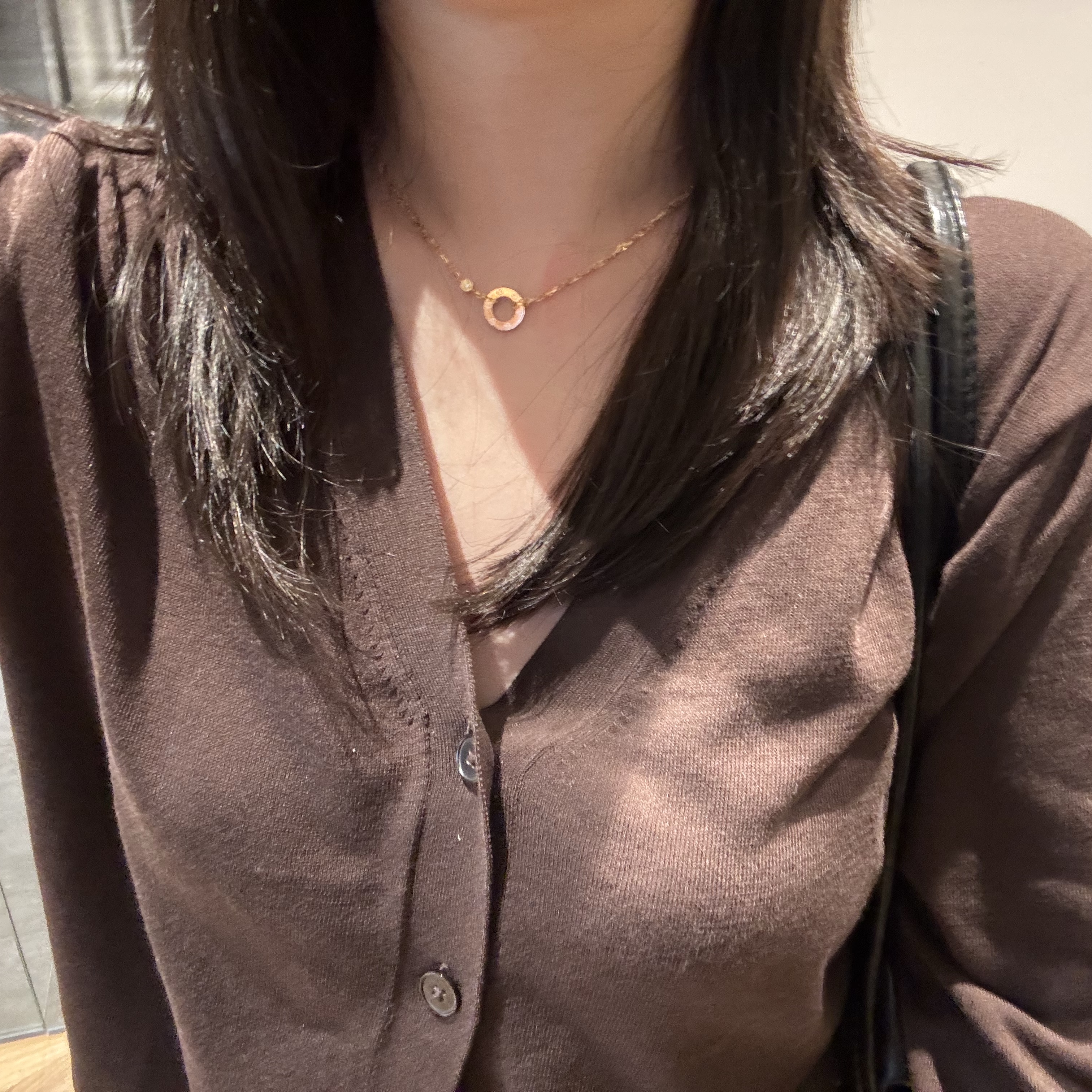 (W) Cartier Love Necklace Yellow Gold Diamond 착용 스타일