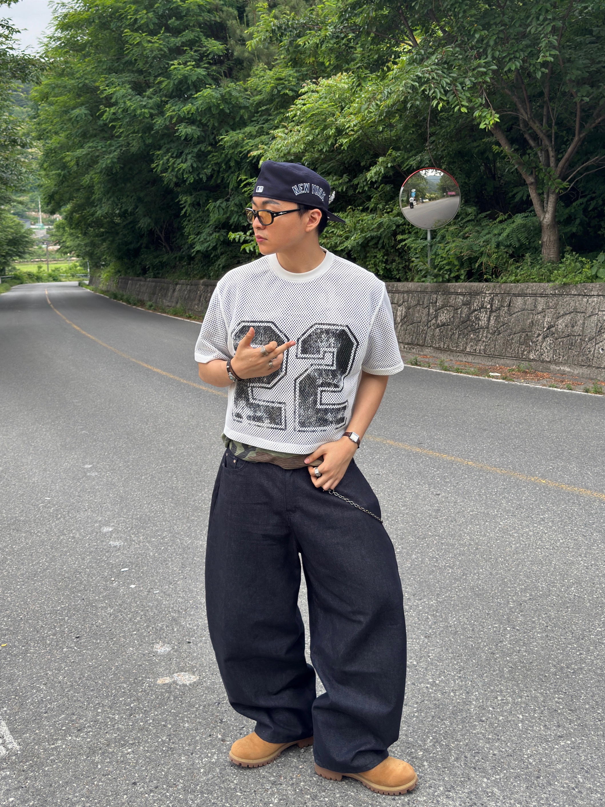 Stussy Pigment Dyed SS Thermal T-Shirt Camo, Casio LTP-V007L-9B 착용 스타일 - 3
