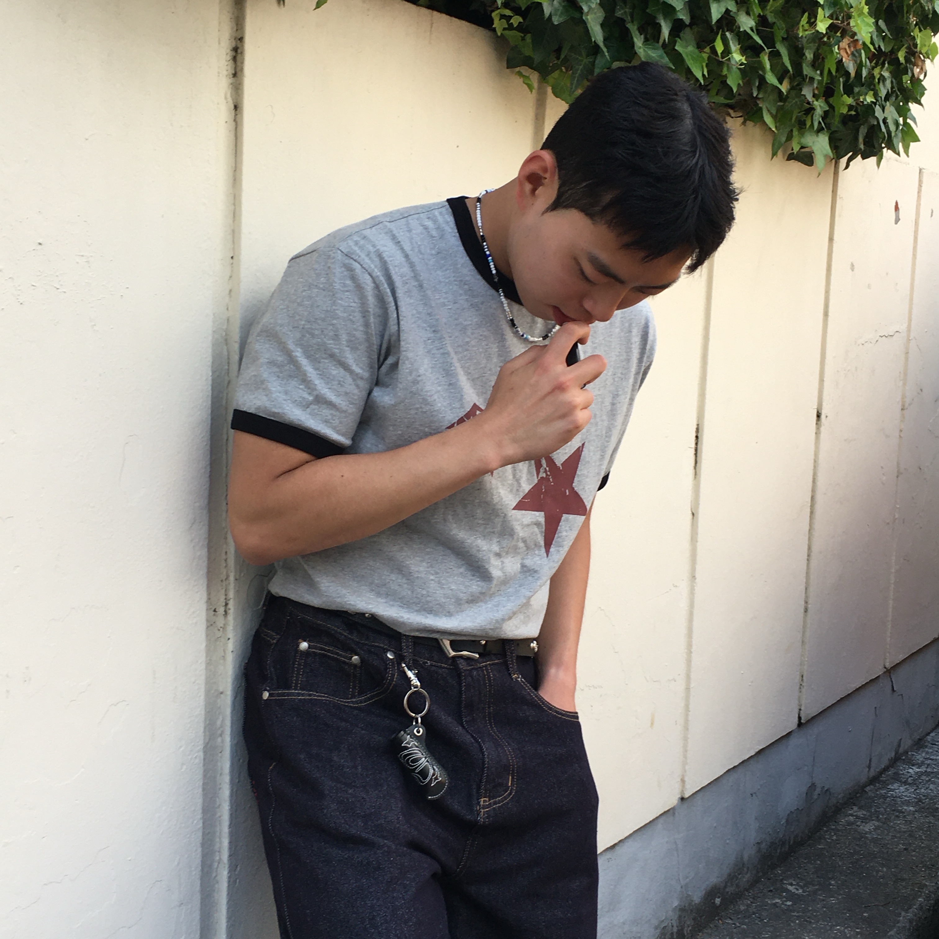 CAVISH Twin Star Ringer SS Tee Grey 착용 스타일 - 2