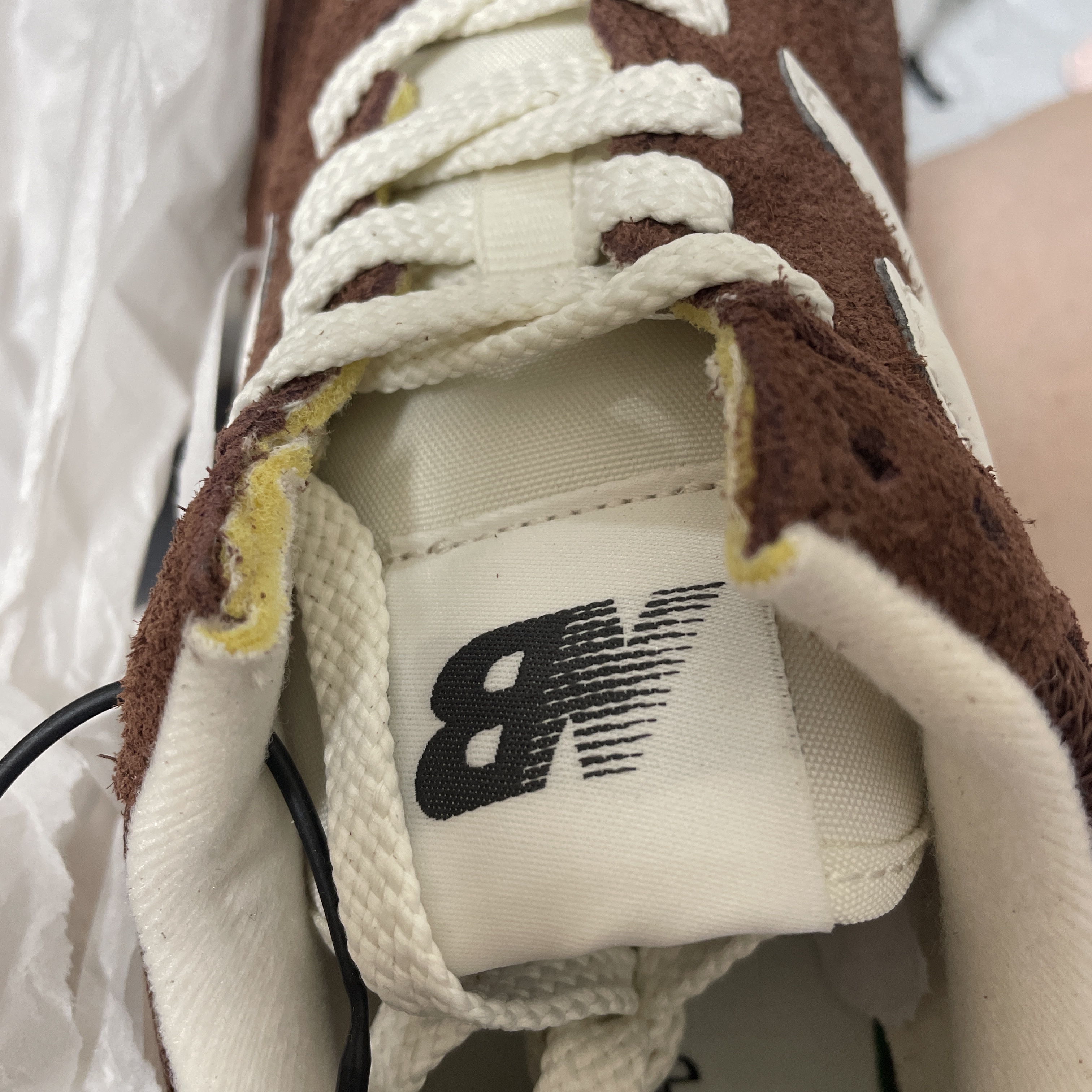 New Balance 574 Rich Oak - D Standard 착용 스타일