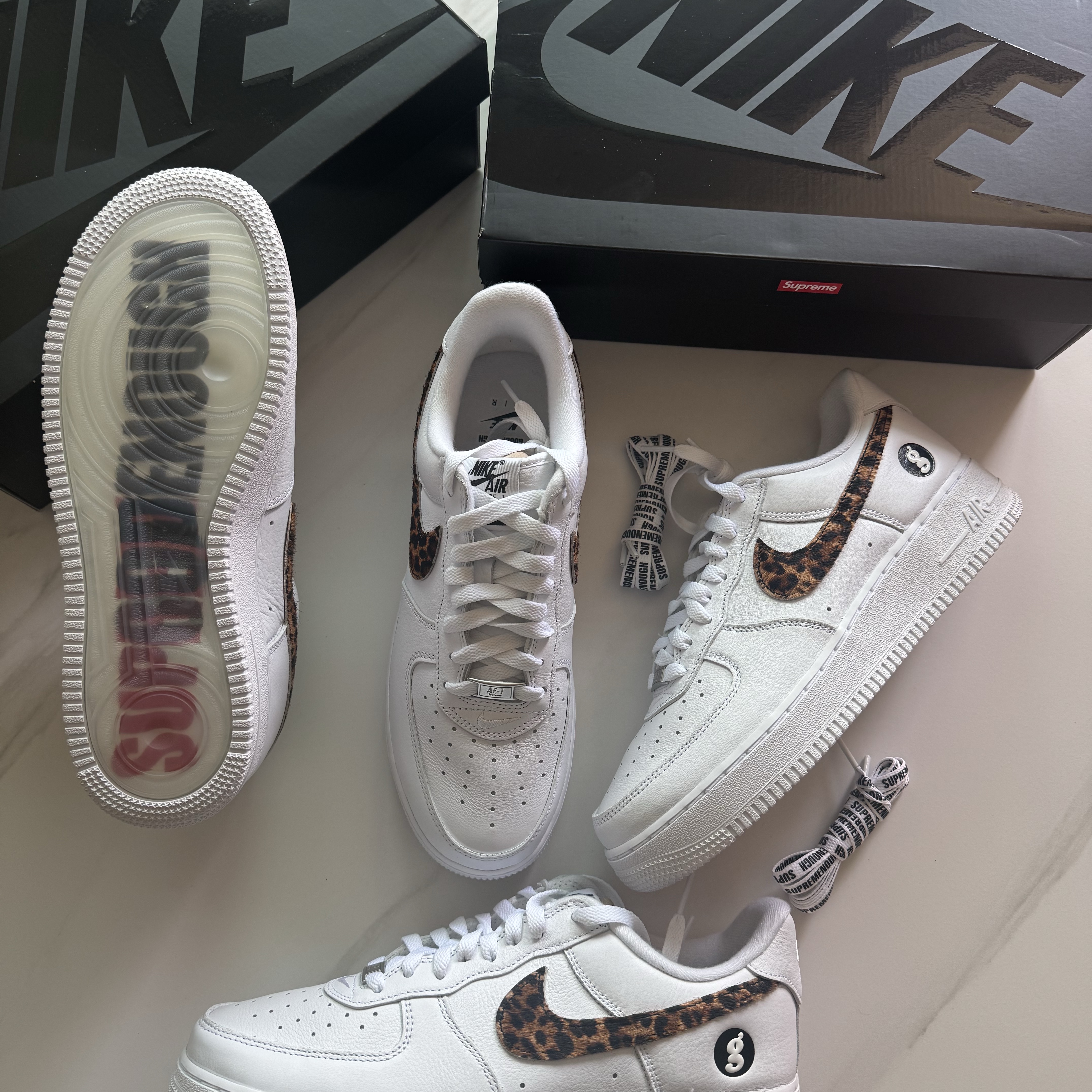 Nike x Supreme x GOODENOUGH Air Force 1 Low White - 25SS 착용 스타일 - 4
