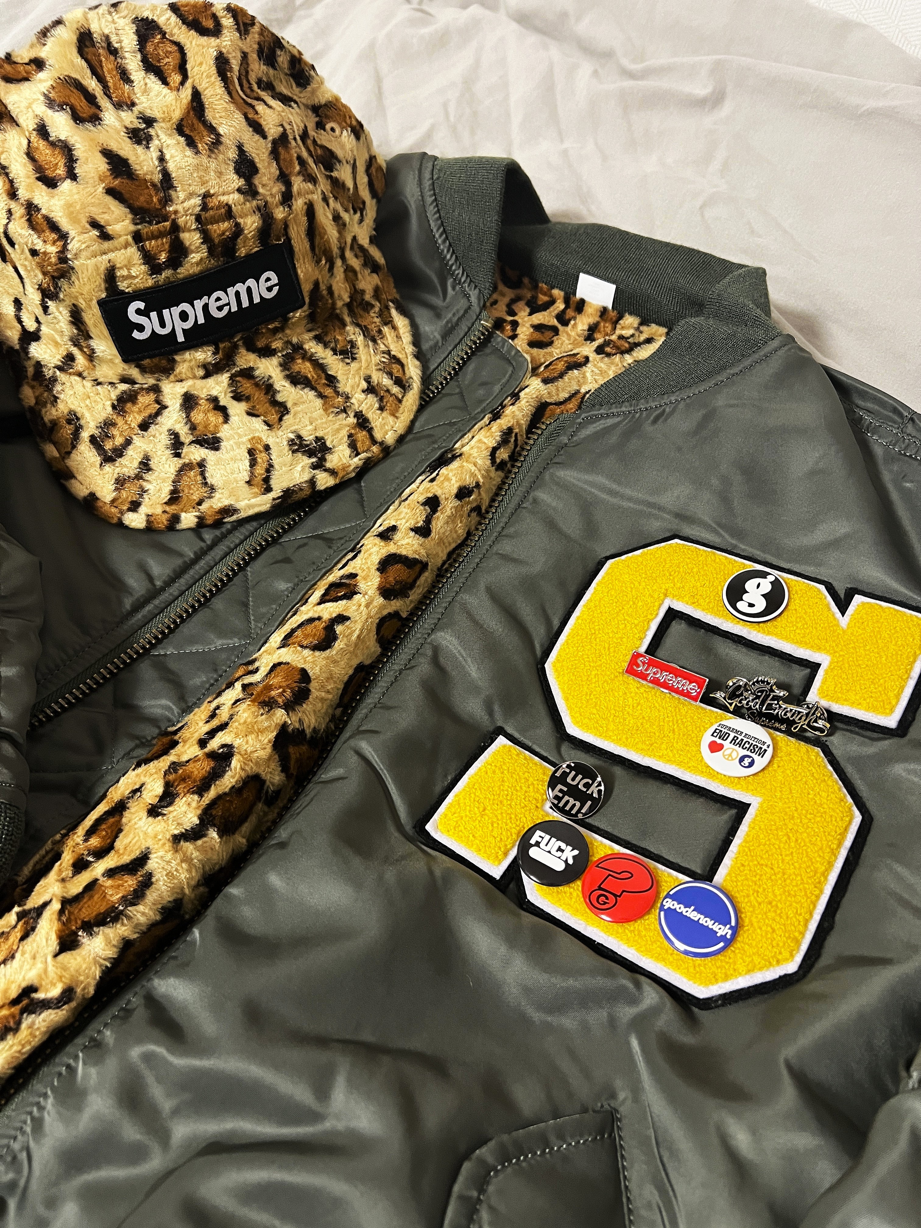 Supreme x GOODENOUGH Crushed Rayon Pile Camp Cap Leopard - 25SS, Supreme x GOODENOUGH Reversible MA-1 Olive - 25SS 착용 스타일