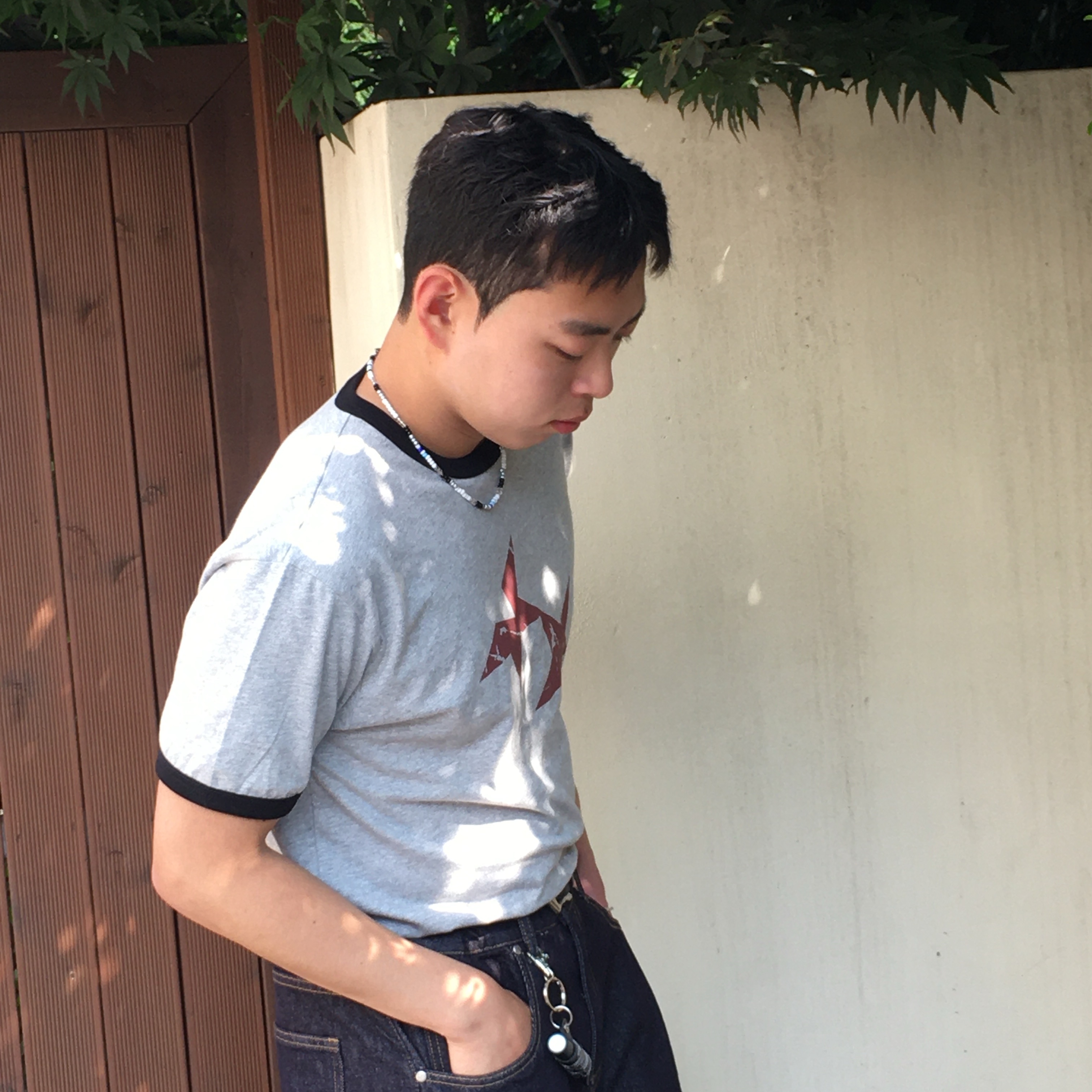 CAVISH Twin Star Ringer SS Tee Grey 착용 스타일 - 1