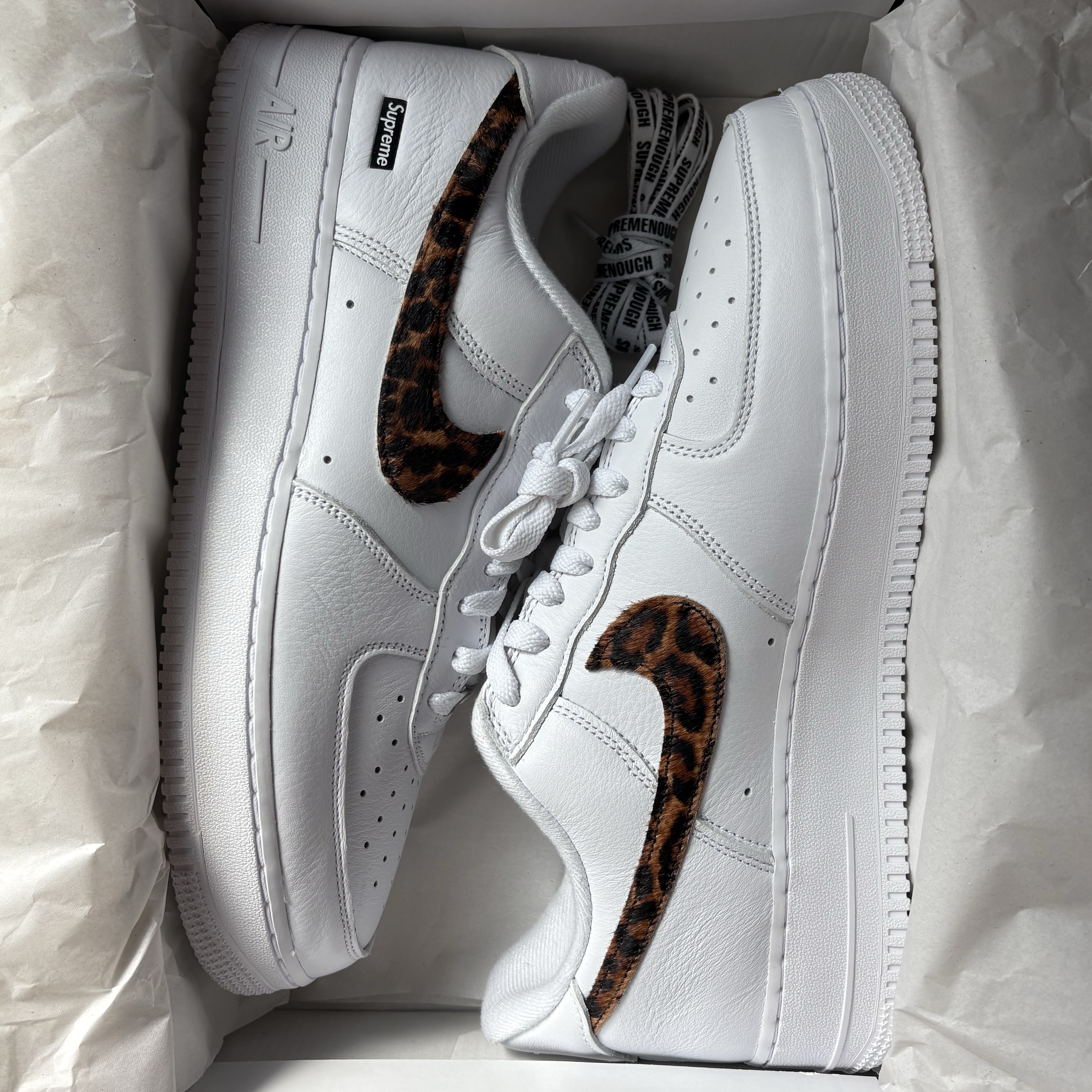 Nike x Supreme x GOODENOUGH Air Force 1 Low White - 25SS 착용 스타일