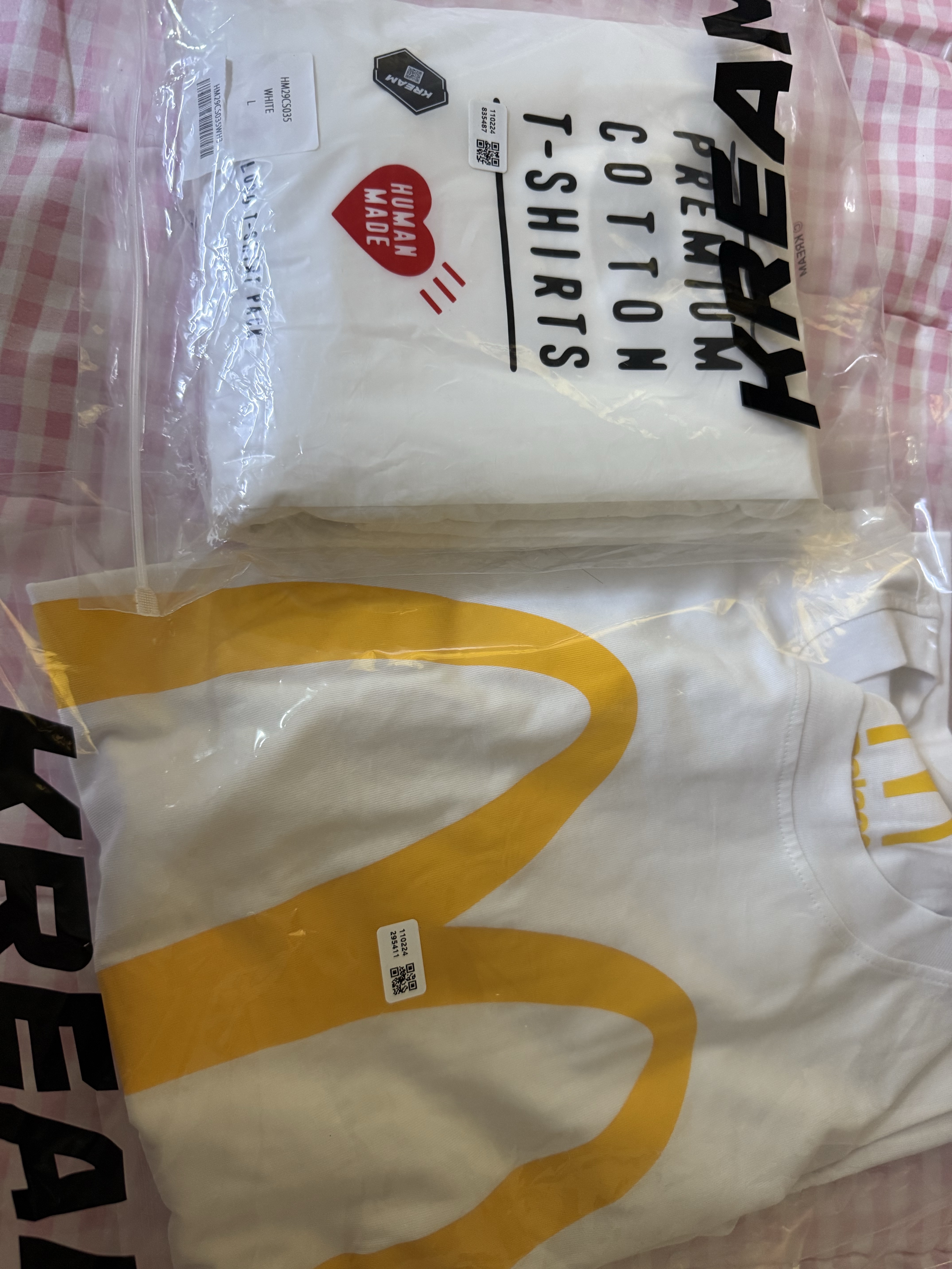 Human Made T-Shirts White (3 Pack), Palace x McDonald's Logo T-Shirt White - 23FW 착용 스타일