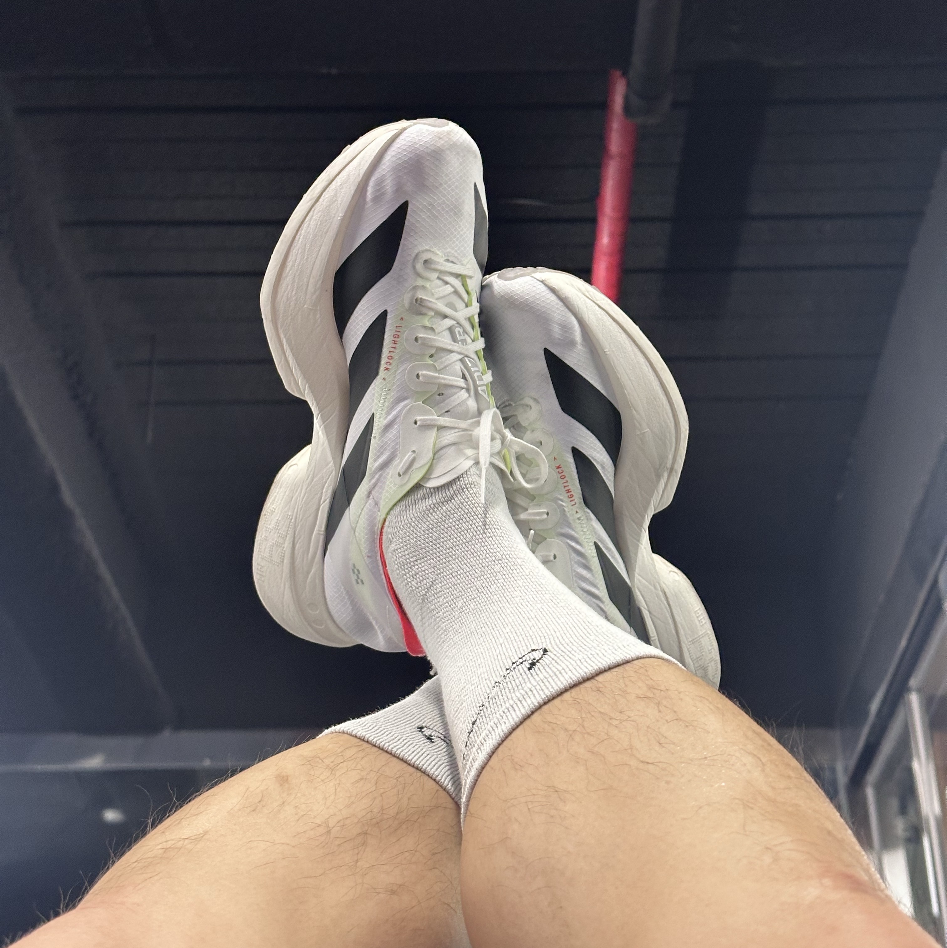 Nike Air Zoom Alphafly Next% 3 White Pure Platinum, Nike Dri-Fit Stride 5 Inch Brief Lined Running Shorts Smoke Grey Black - Asia 착용 스타일 - 3