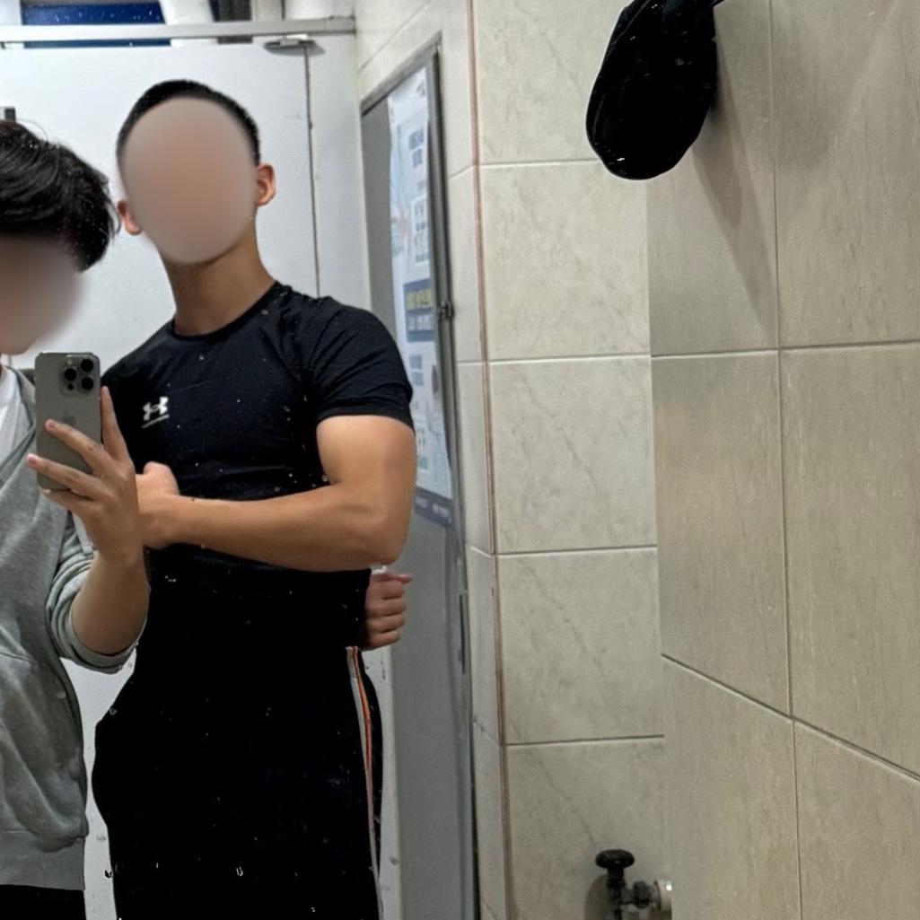 Under Armour HeatGear Short Sleeve Black White 착용 스타일