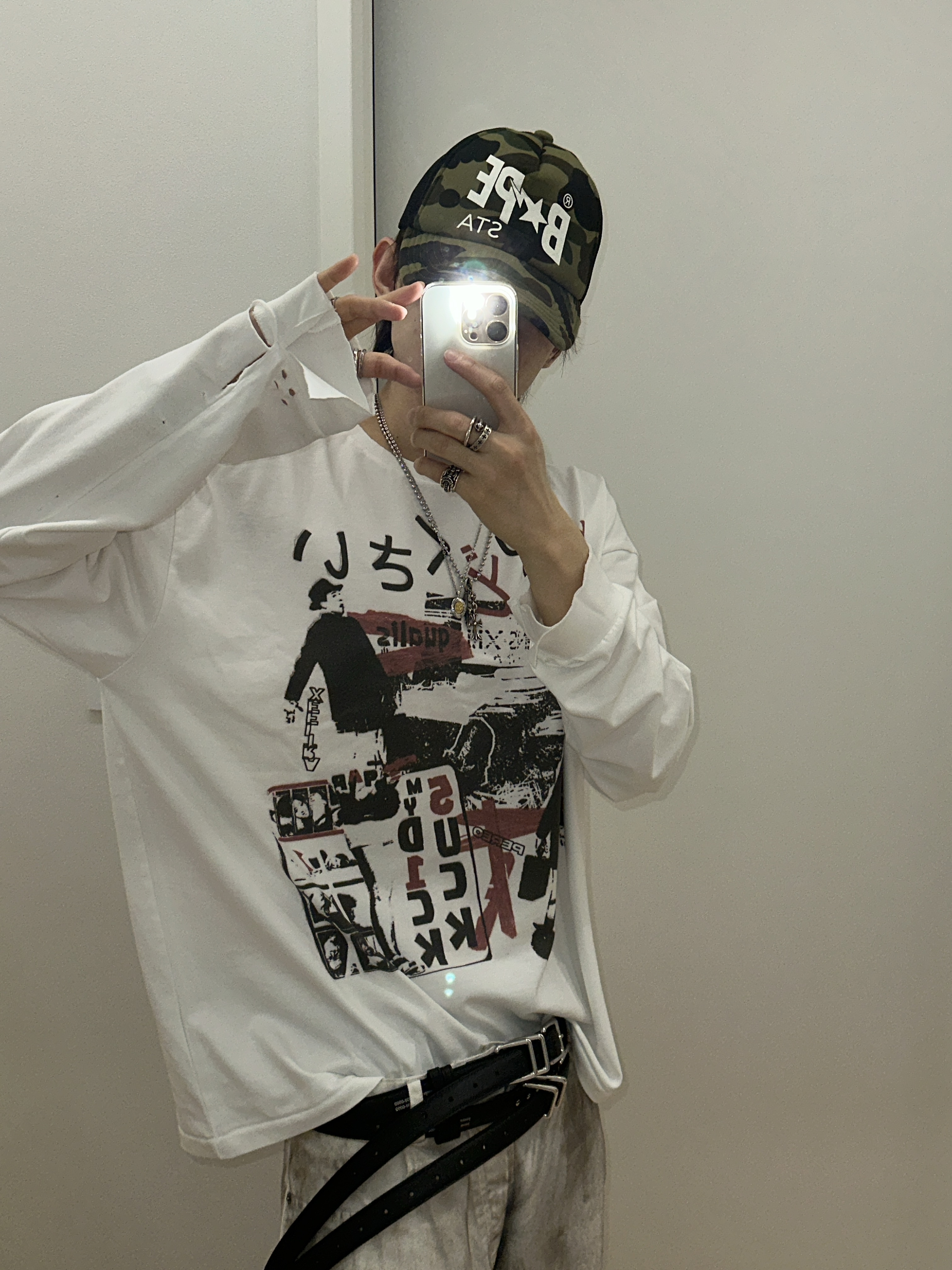 qAp 5-1 Long Sleeve T-Shirt Cream, Adidas Stan Smith Decon Cloud White Green 착용 스타일 - 1