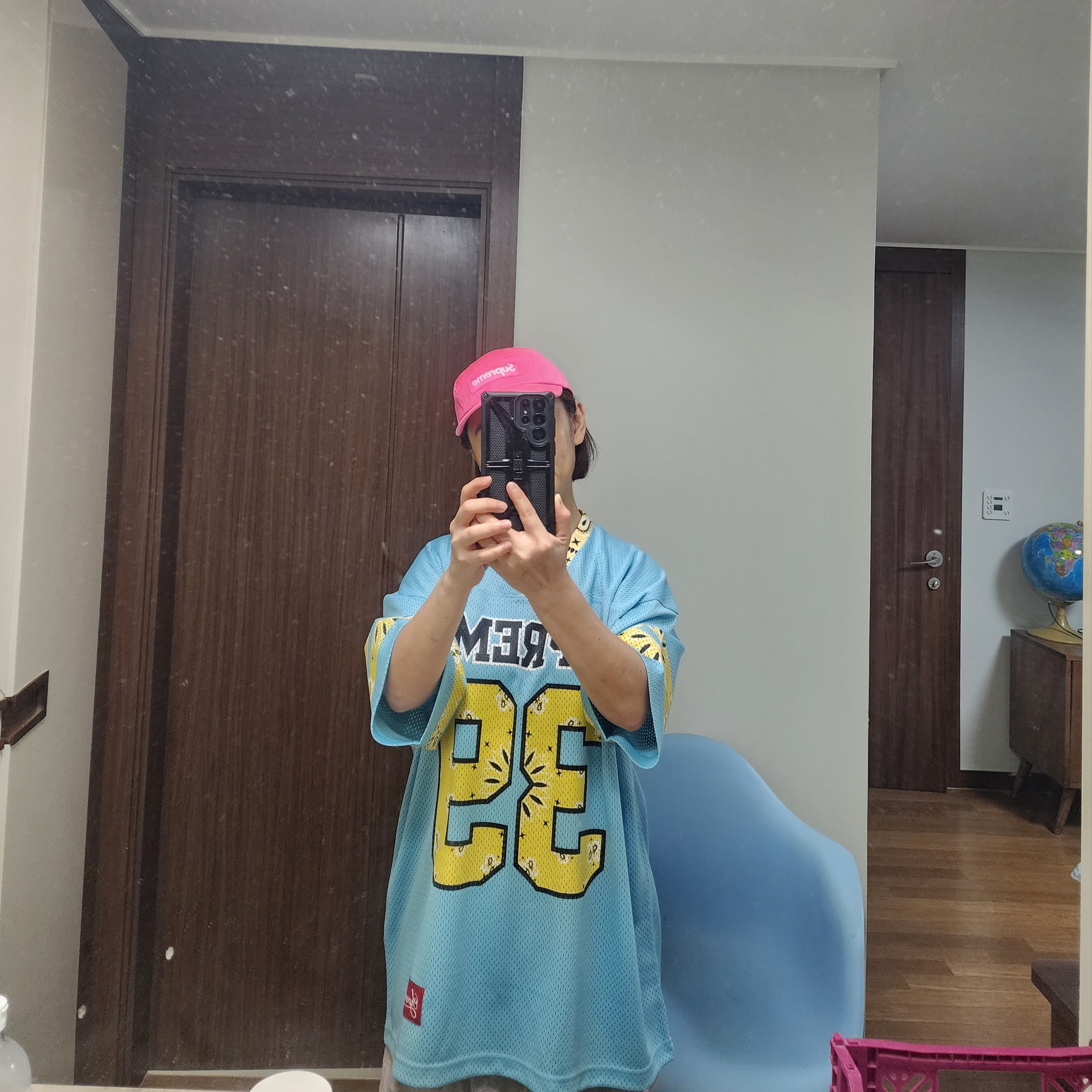 Supreme Bandana Football Jersey Blue - 25SS, Supreme Bandana Camp Cap Red - 21SS 착용 스타일 - 2