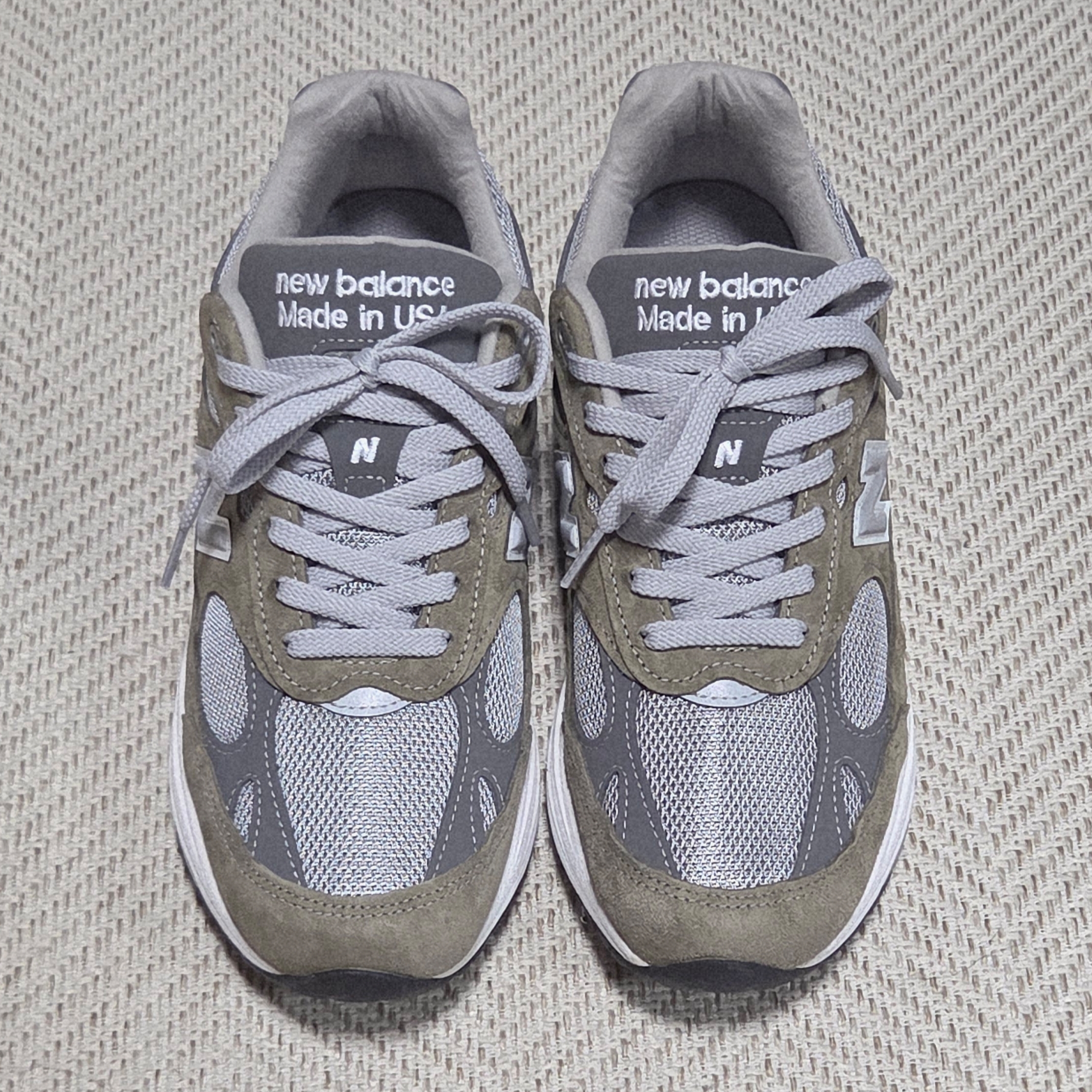 New Balance 993 Made in USA Covert Green Medium Grey - D Standard 착용 스타일
