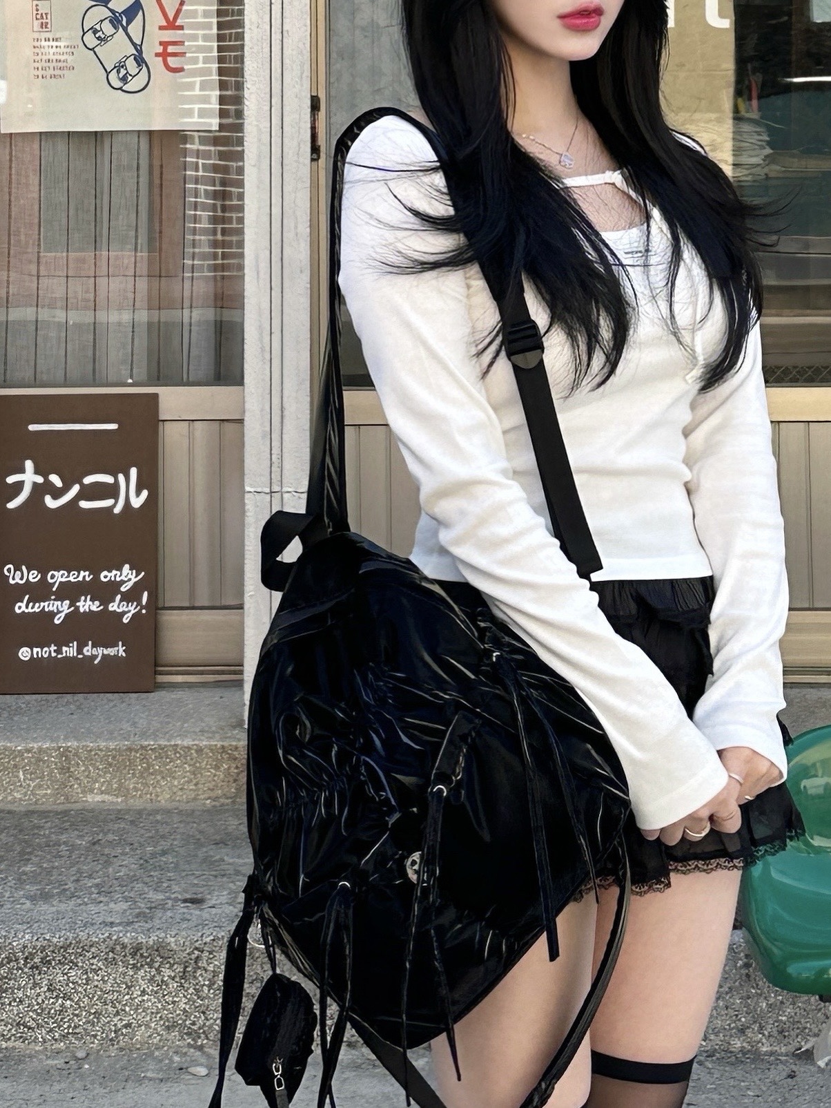 Don't Ask My Plan 4pocket Mini Yuneseul Backpack - black 착용 스타일 - 4