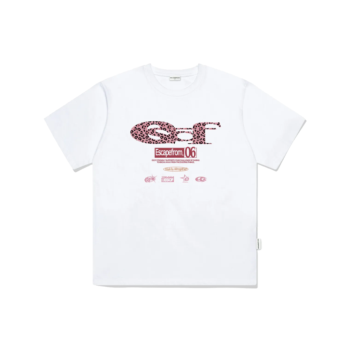 E251OTS166WH Escapefrom Pink Leopard ESCF Logo Collage Printed Over Fit Short Sleeve White