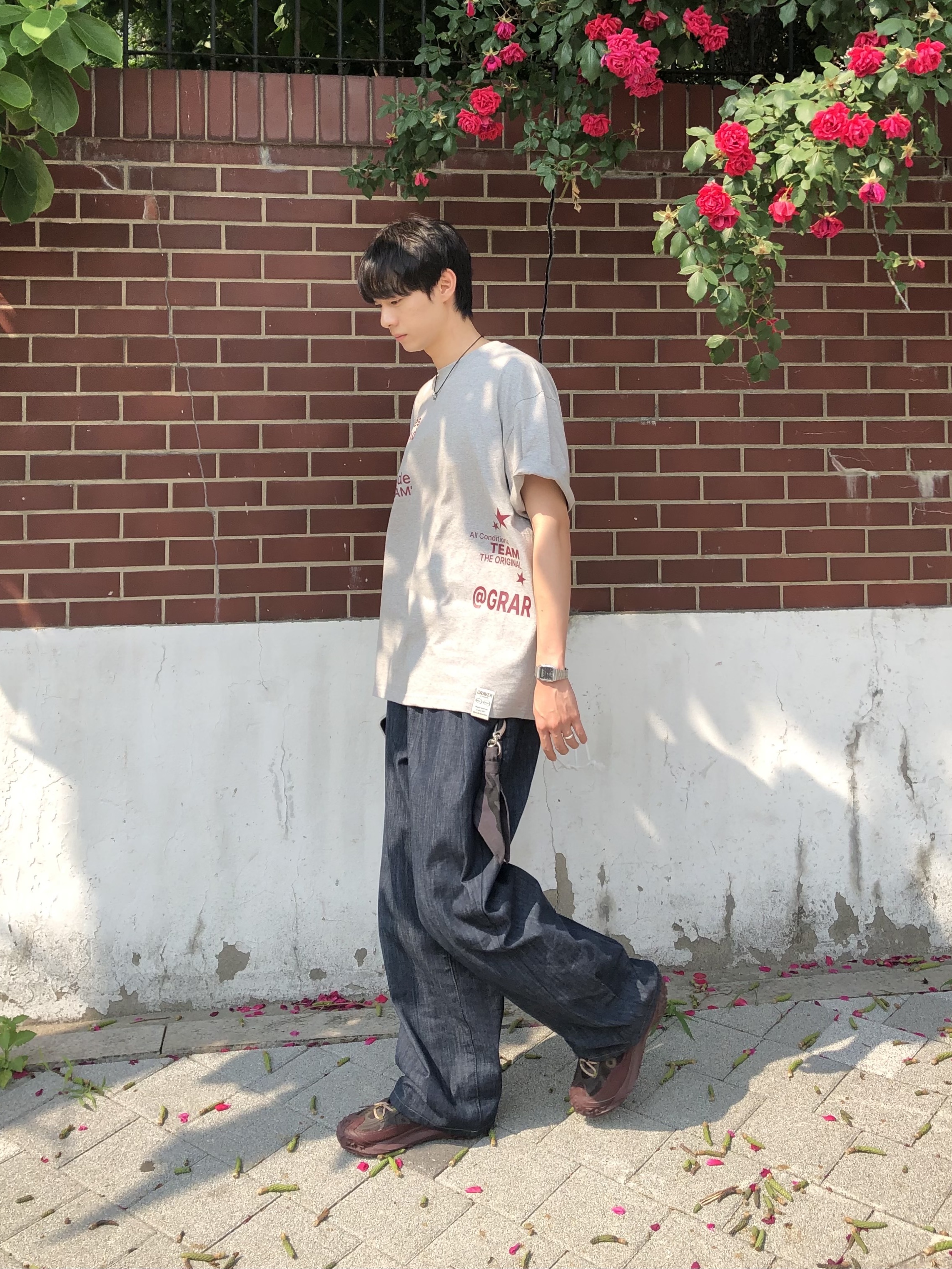 Nike ACG Mountain Fly 2 Low Gore-Tex Burgundy Crush and Velvet Brown, Casio AQ-230A-1DMQ 착용 스타일
