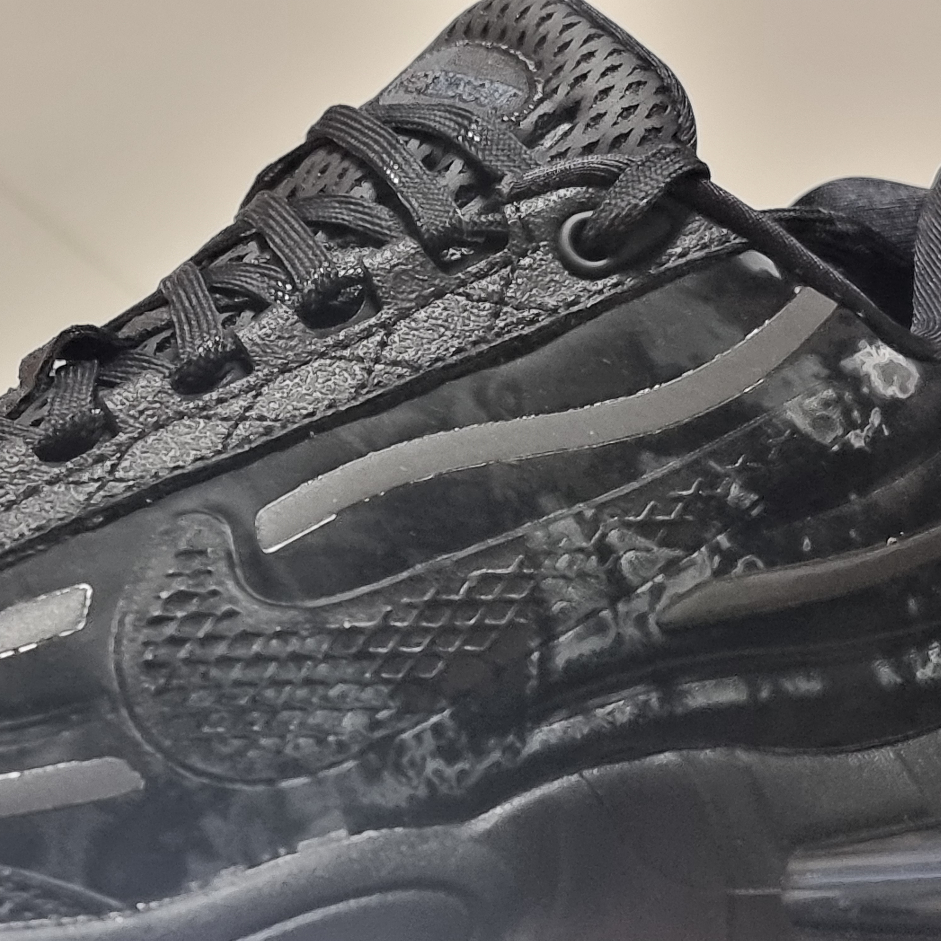 Nike x Worksout Air Max 95 Black Anthracite 착용 스타일 - 1